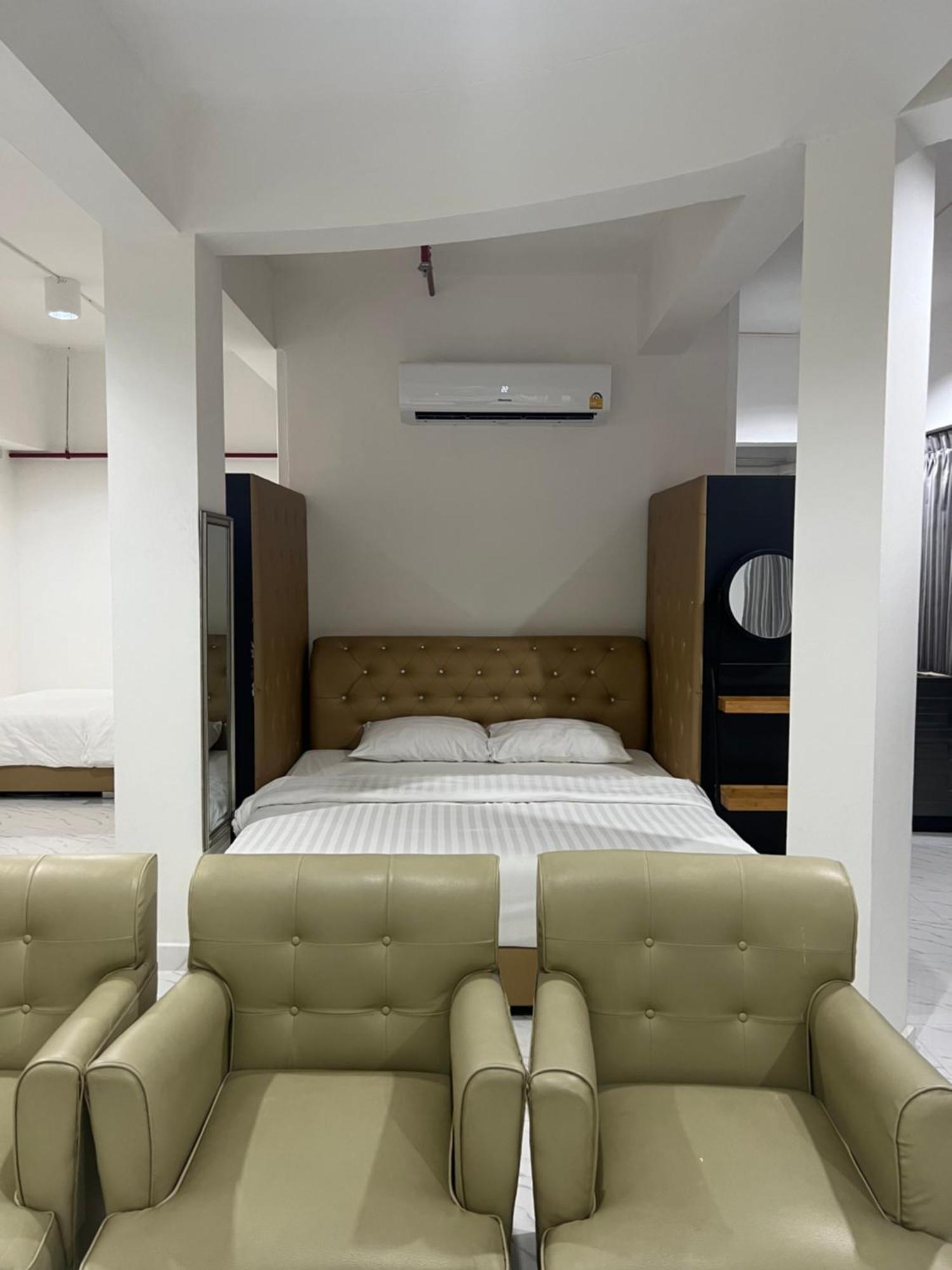 Mall Hotel