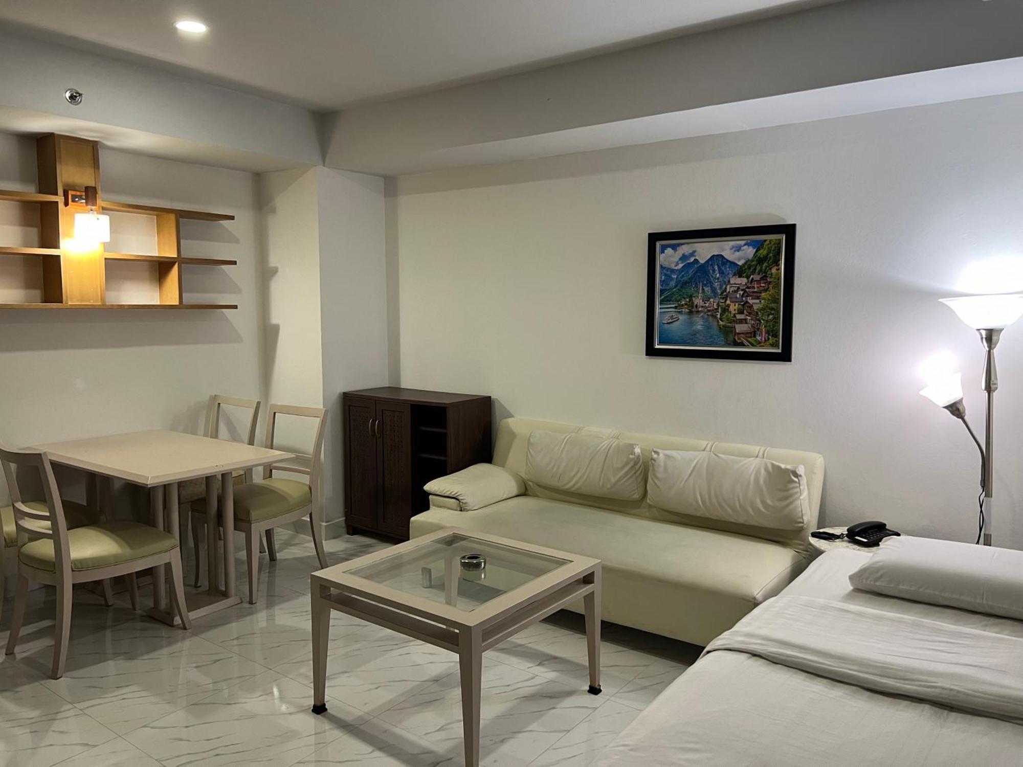Hotel Mall 3*