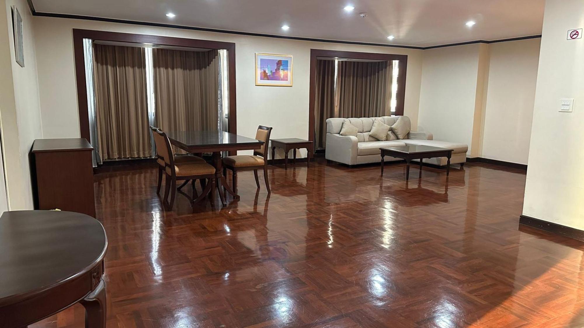 Omni Tower Cozy By Direct Apartemen