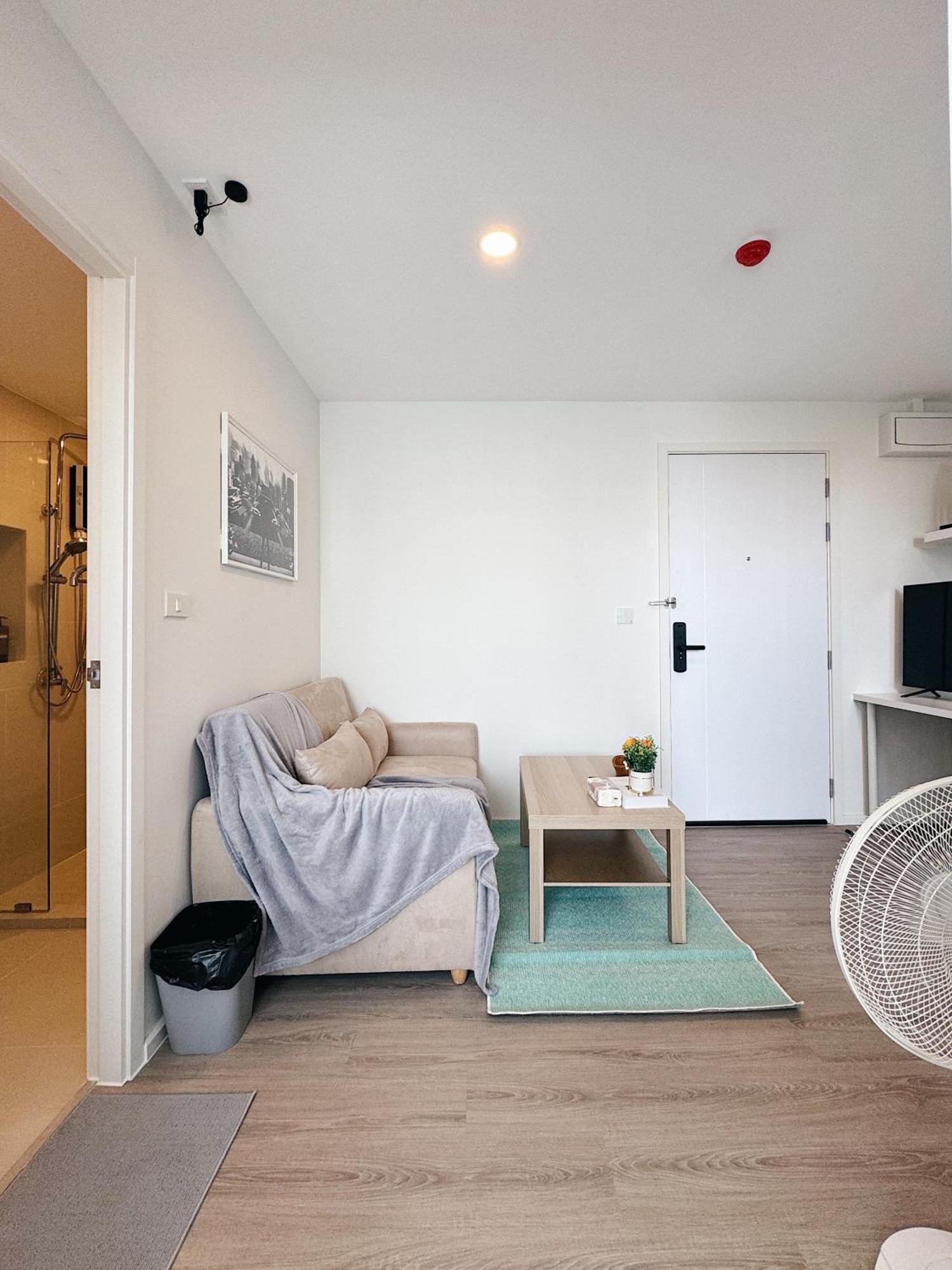 Appartement Chateau In-town Ratchayothin Bts Bangkok