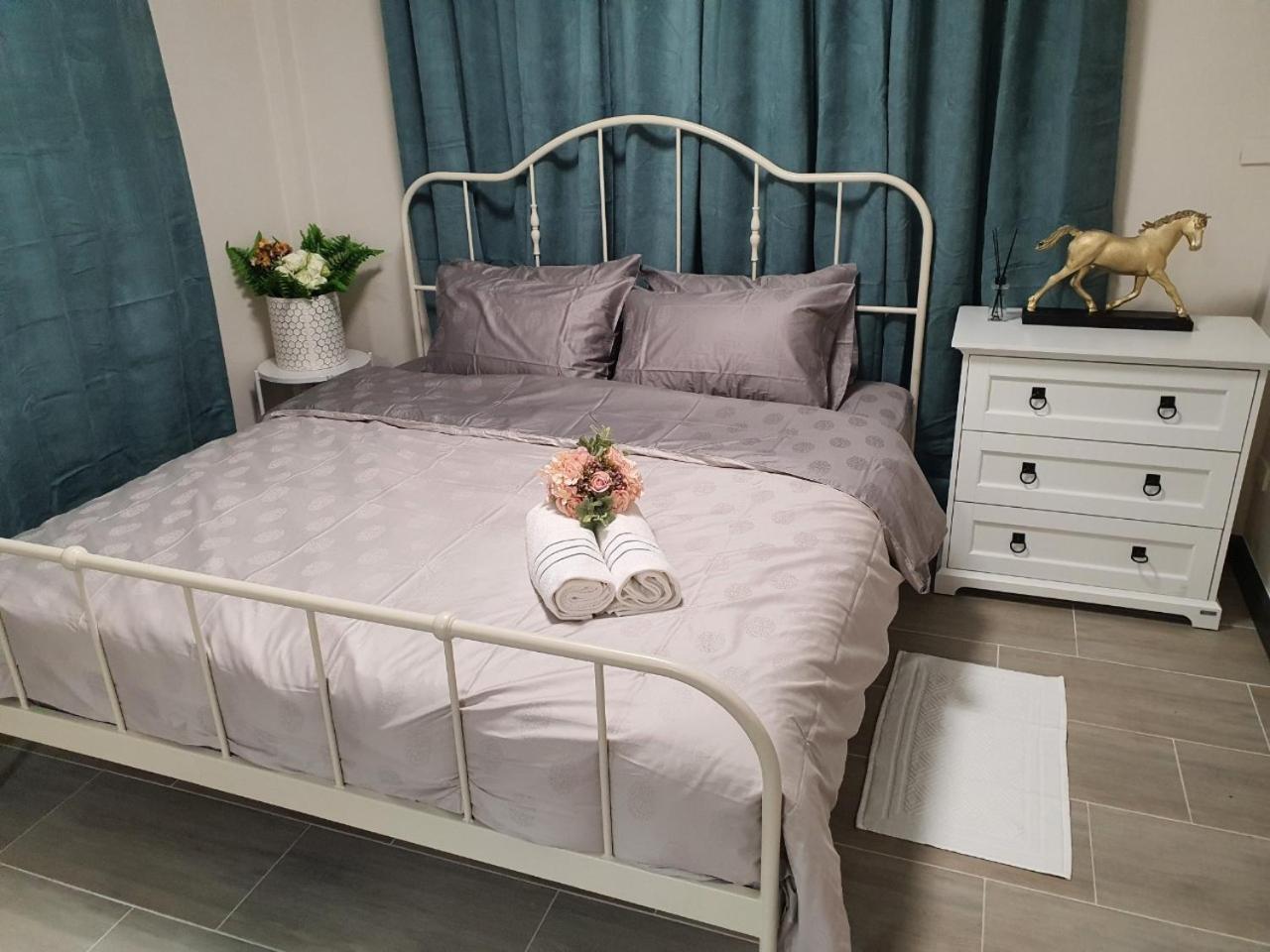 Taman liburan 3 Bedroom Cozy Skytrain View Bkk