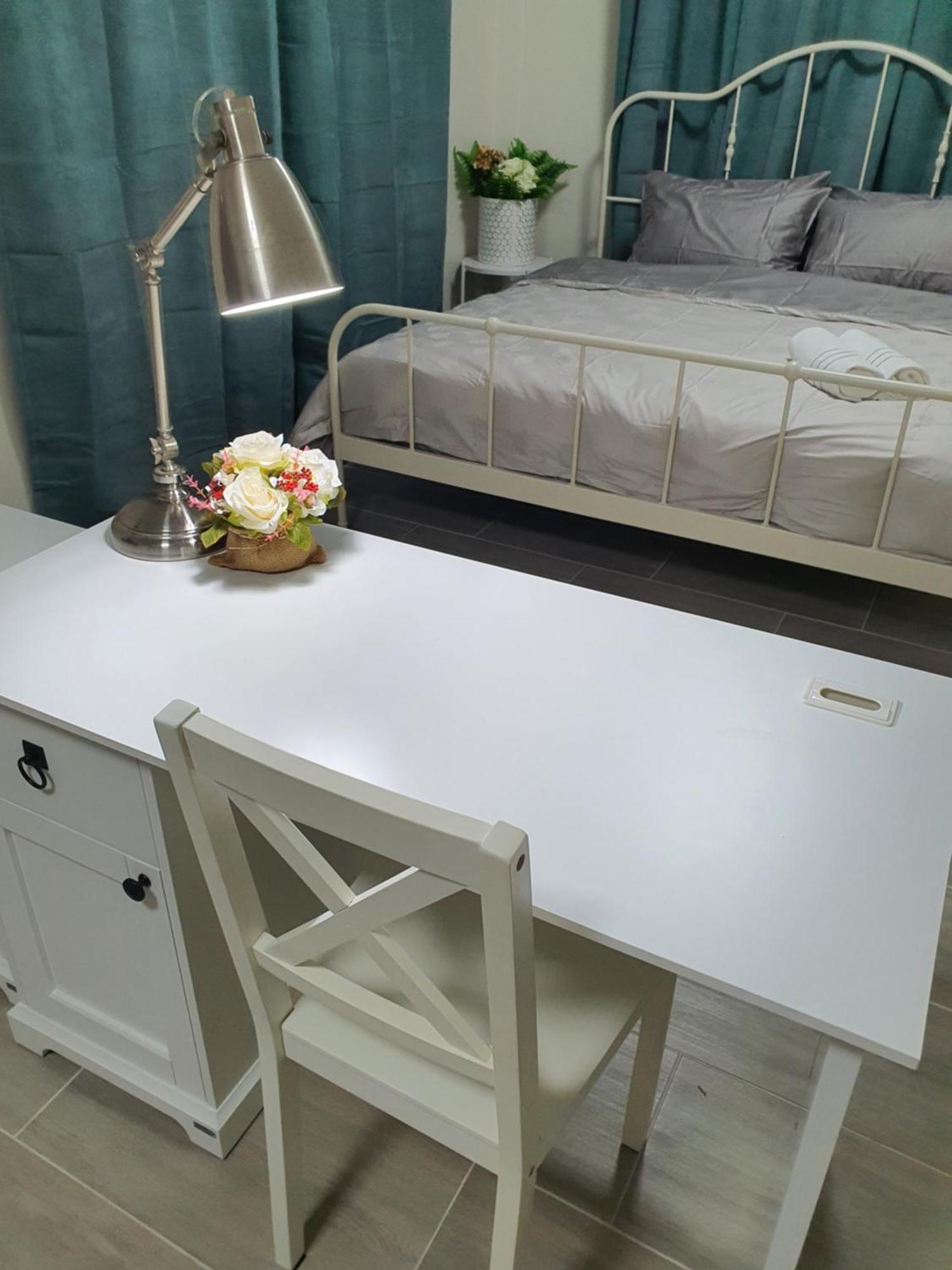 Taman liburan 3 Bedroom Cozy Skytrain View Bkk Bangkok