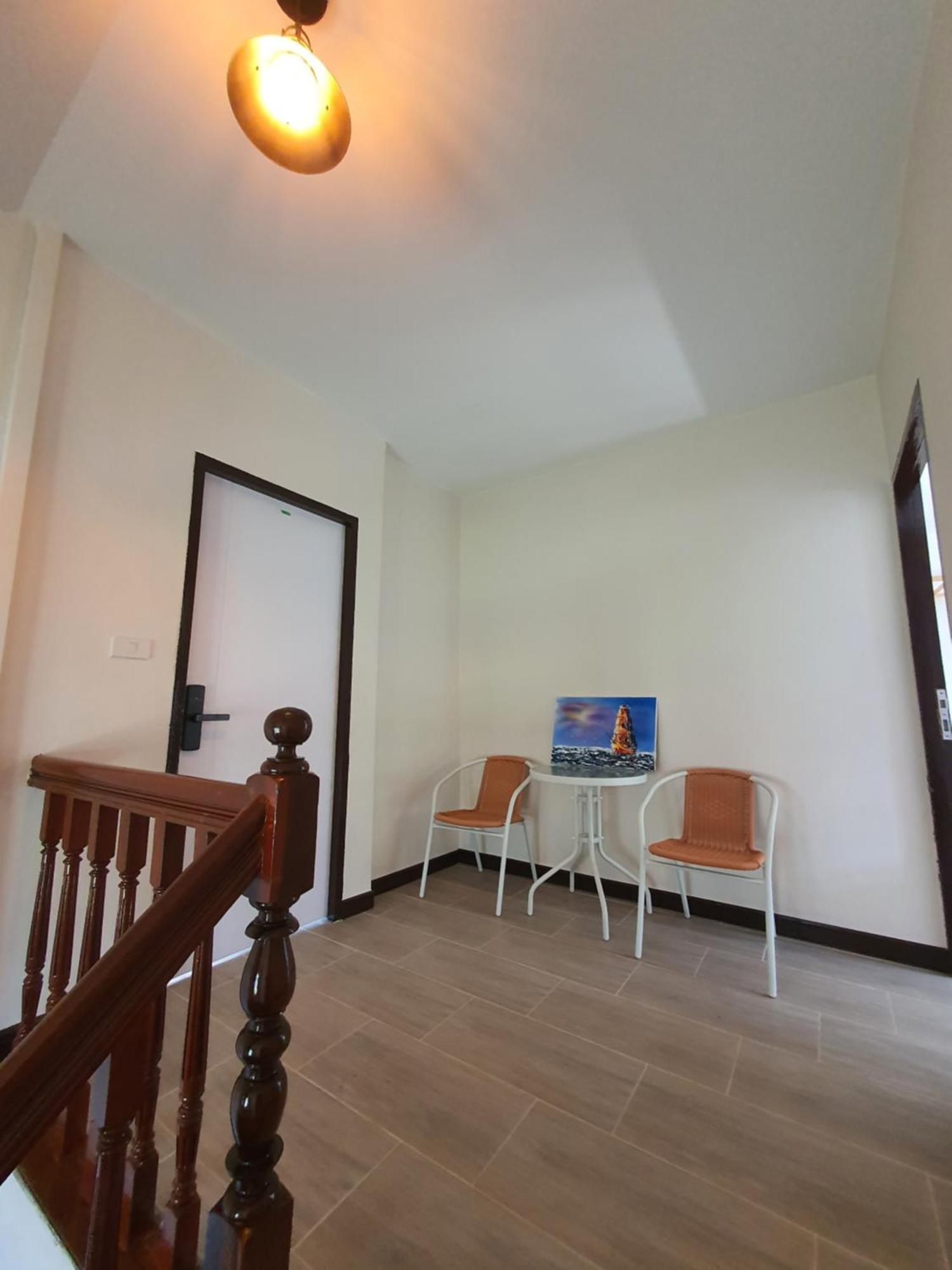 3 Bedroom Cozy Skytrain View Bkk Taman liburan *
