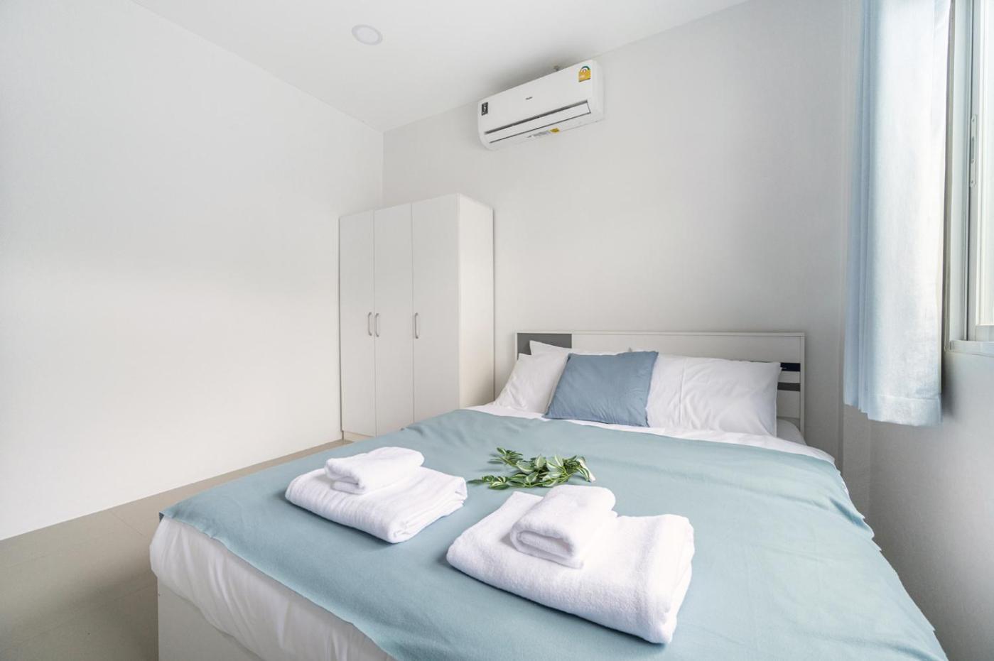 Miq Hk111-4br Ratchada-huaykwang 14pax Apartment *