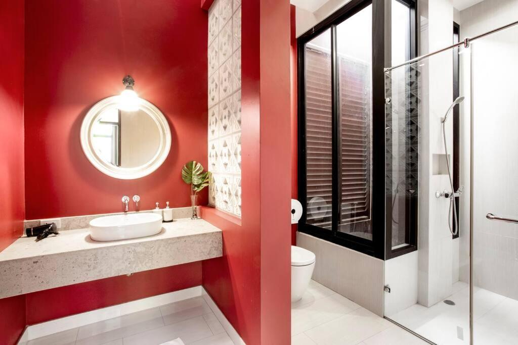Vila Luxury Pool Thonglor Bangkok