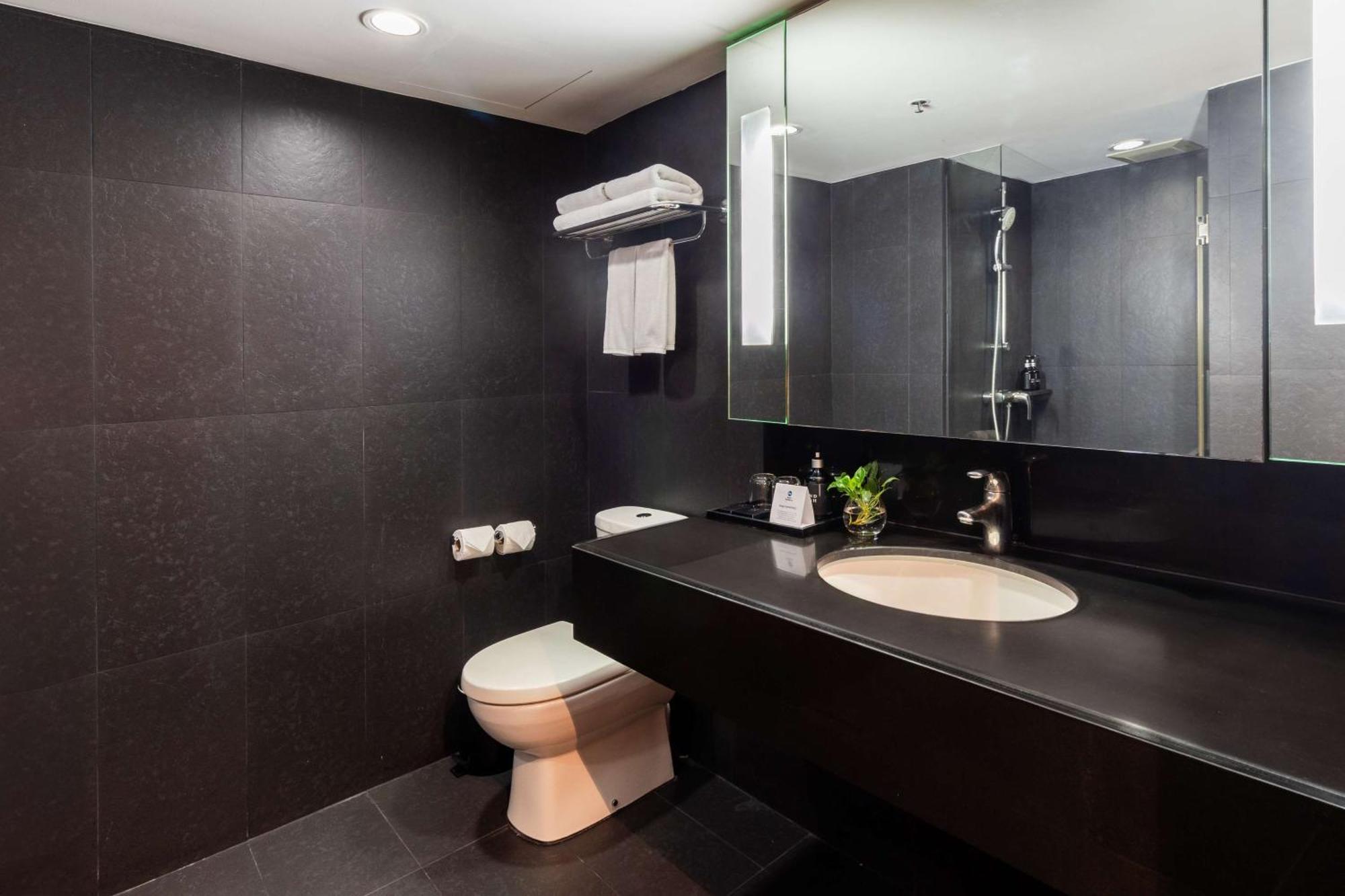 Hotel Western @20 Sukhumvit Bangkok