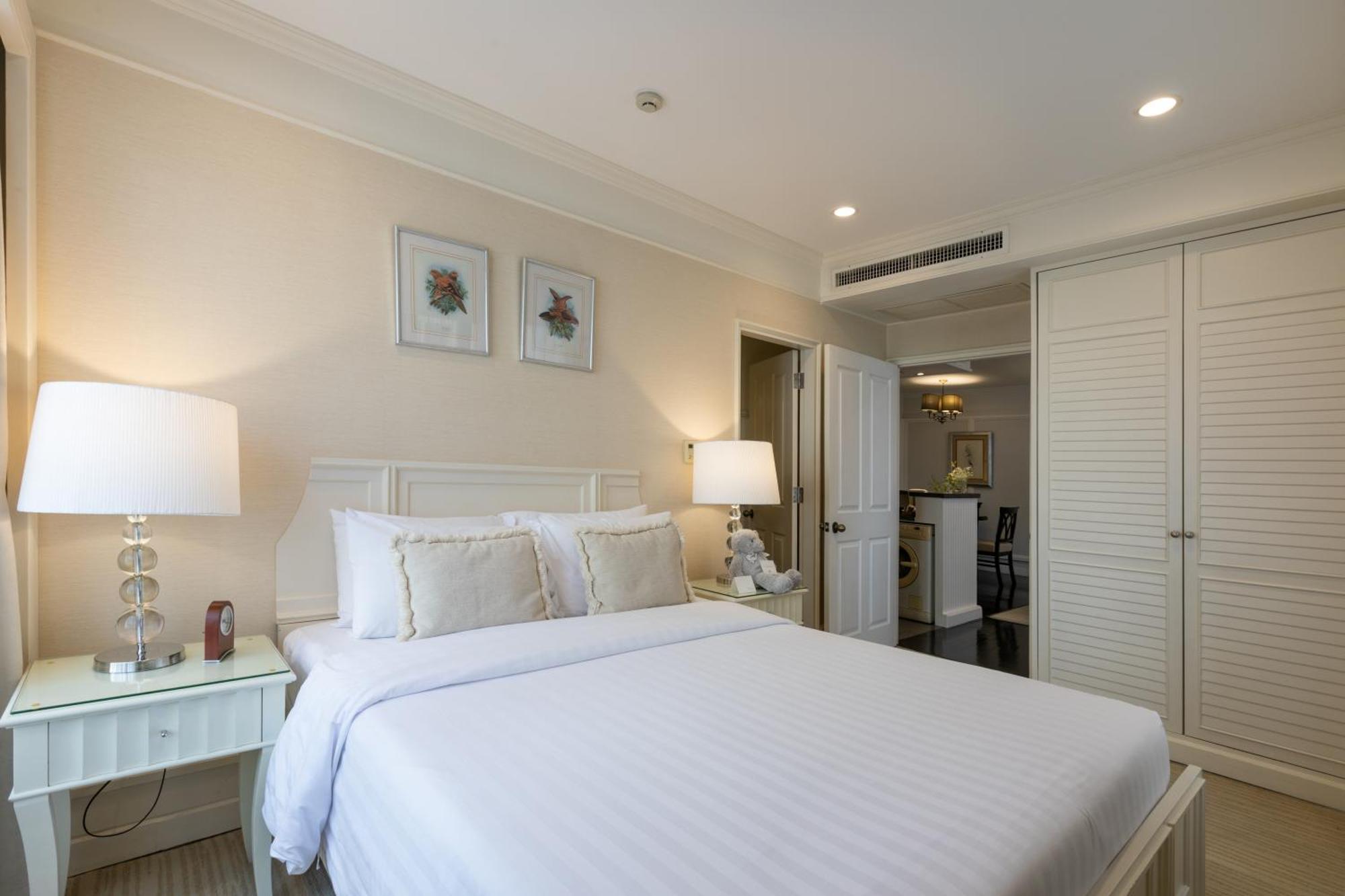 Cape House Langsuan Hotel Bangkok