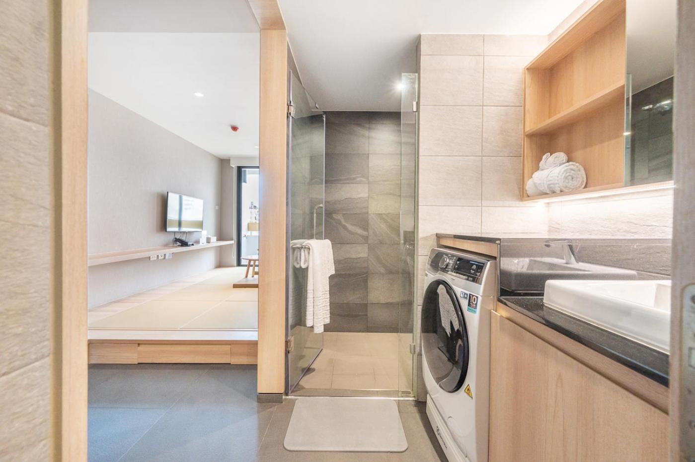 Hotel Livezen Sukhumvit 4*
