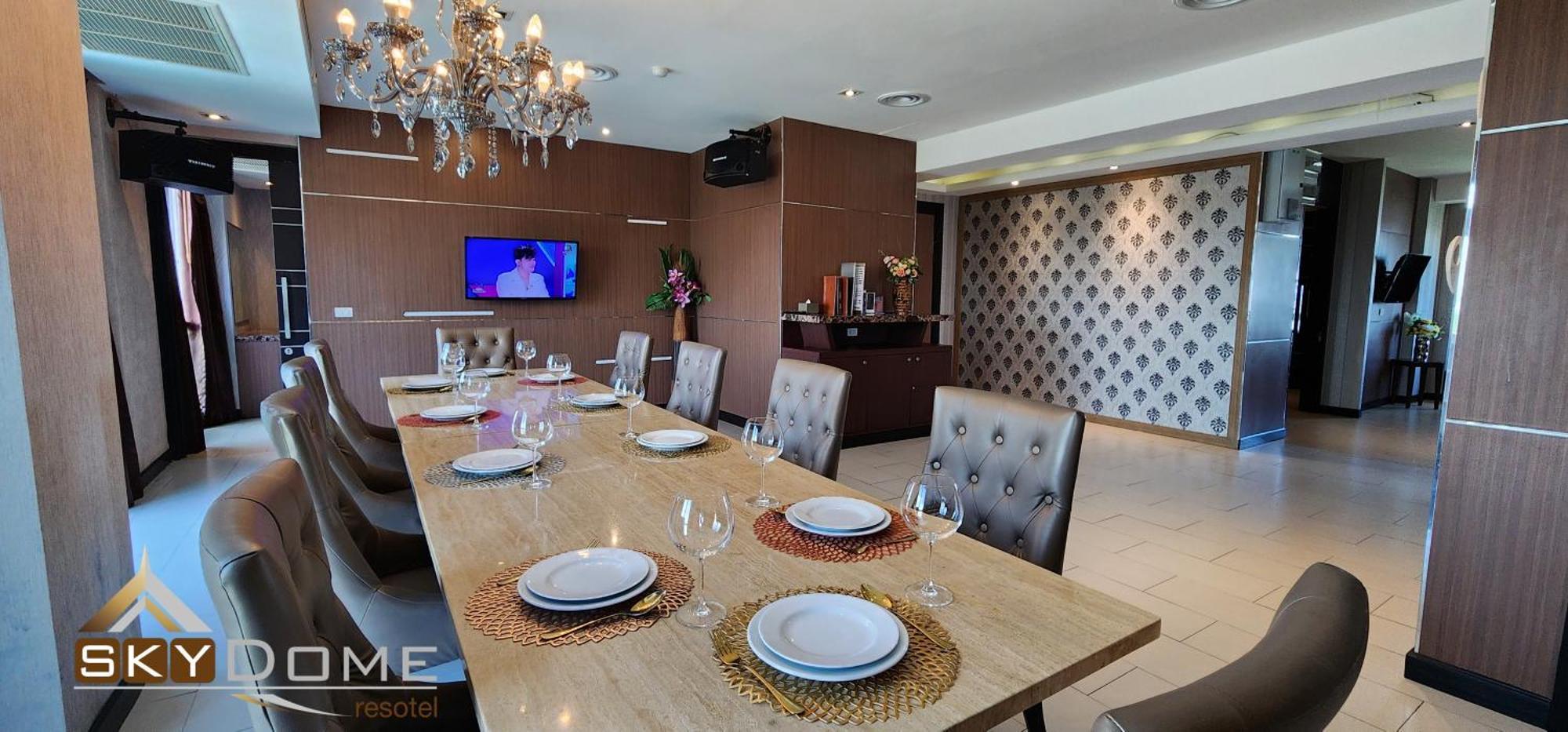 Hotel Sky Dome Resotel - โรงแรมสกายโดม รีโซเทล Bangkok