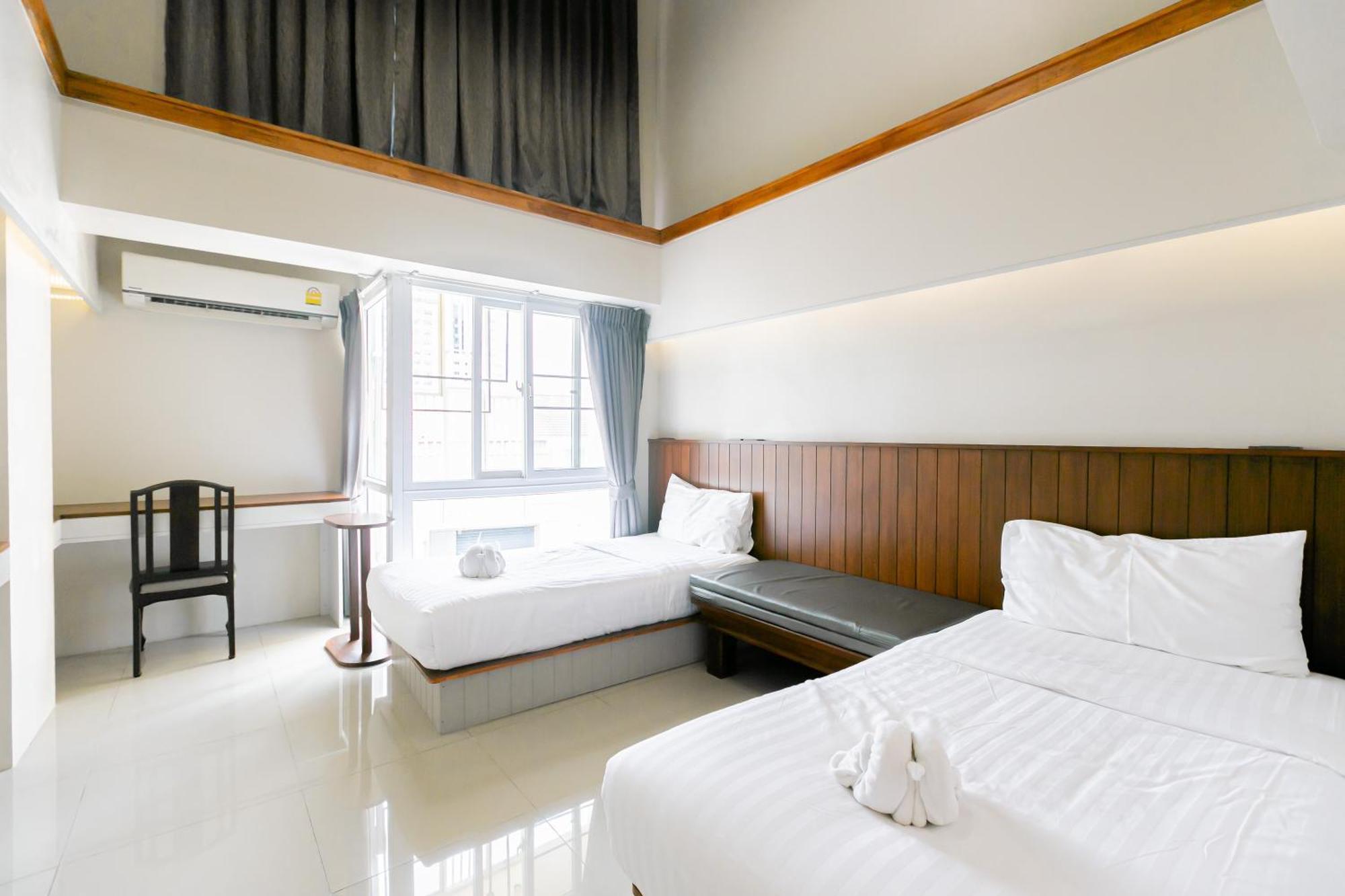 Khách sạn A Sathorn