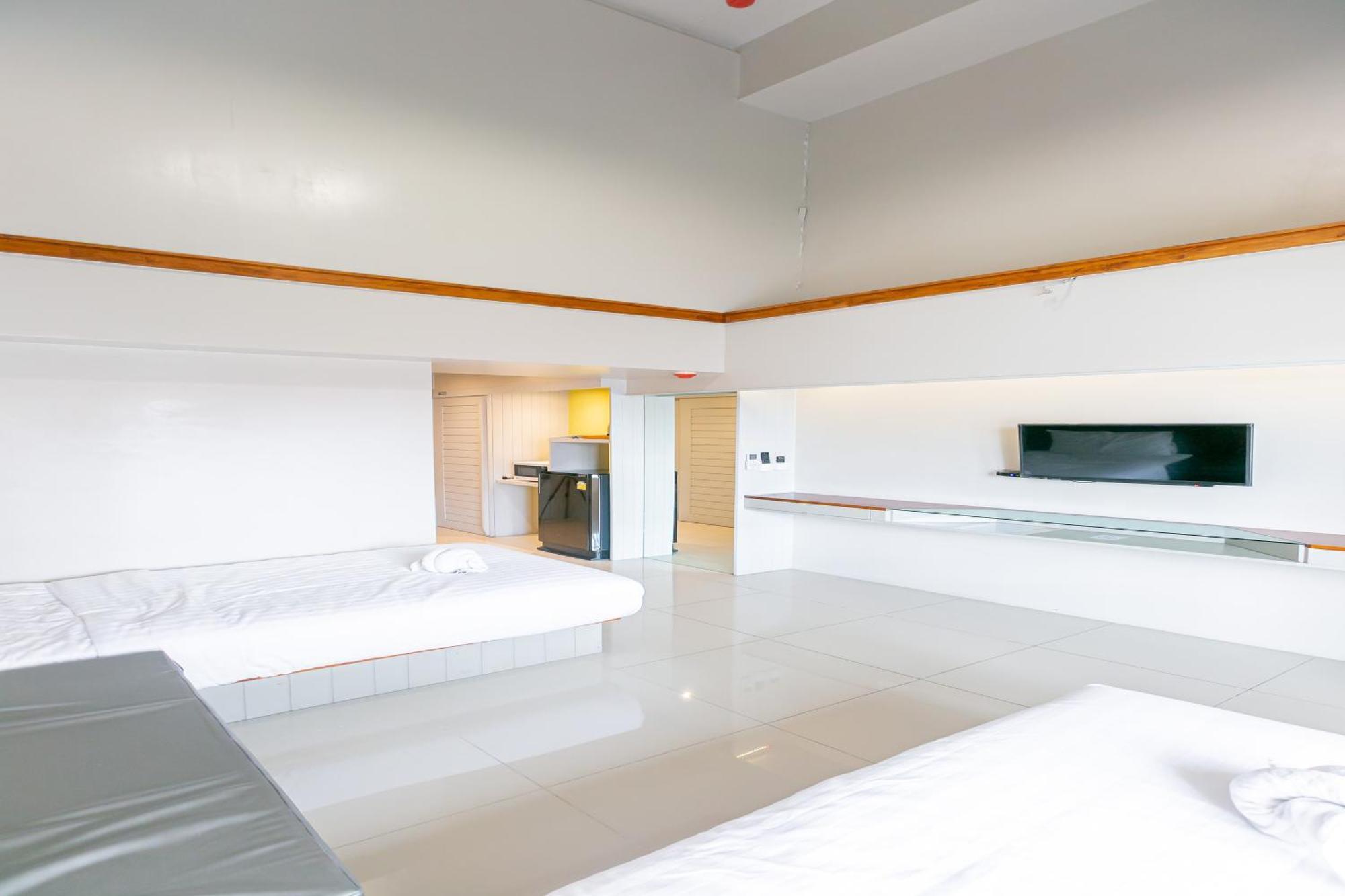 Khách sạn A Sathorn Bangkok