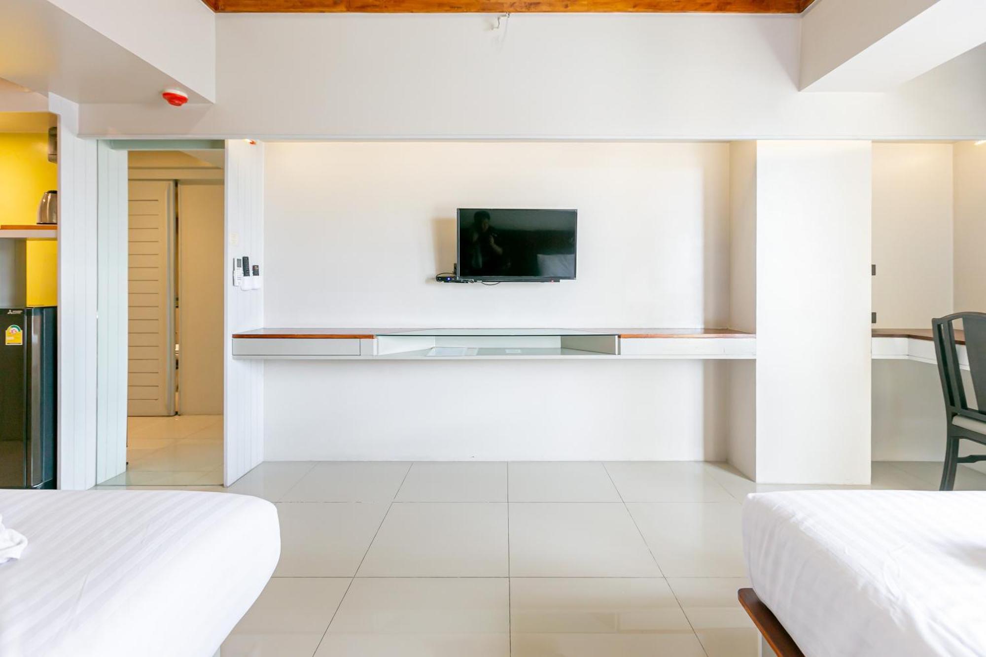 Khách sạn A Sathorn 2*