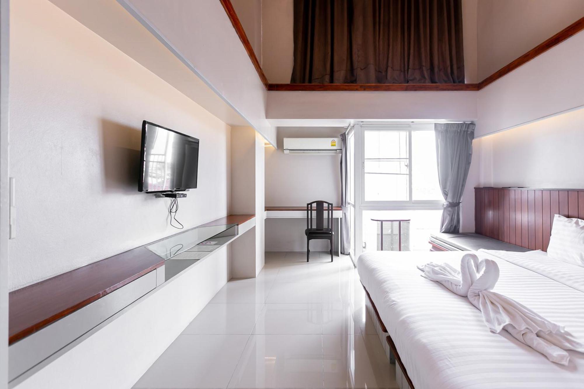 A Sathorn Khách sạn 2*