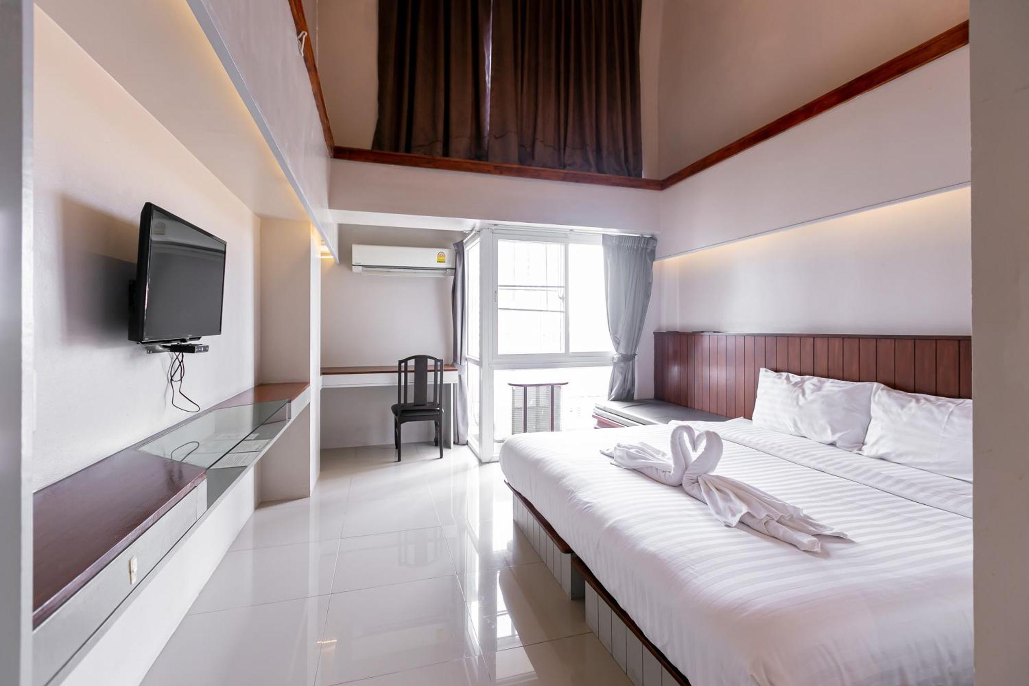 A Sathorn Khách sạn 2*