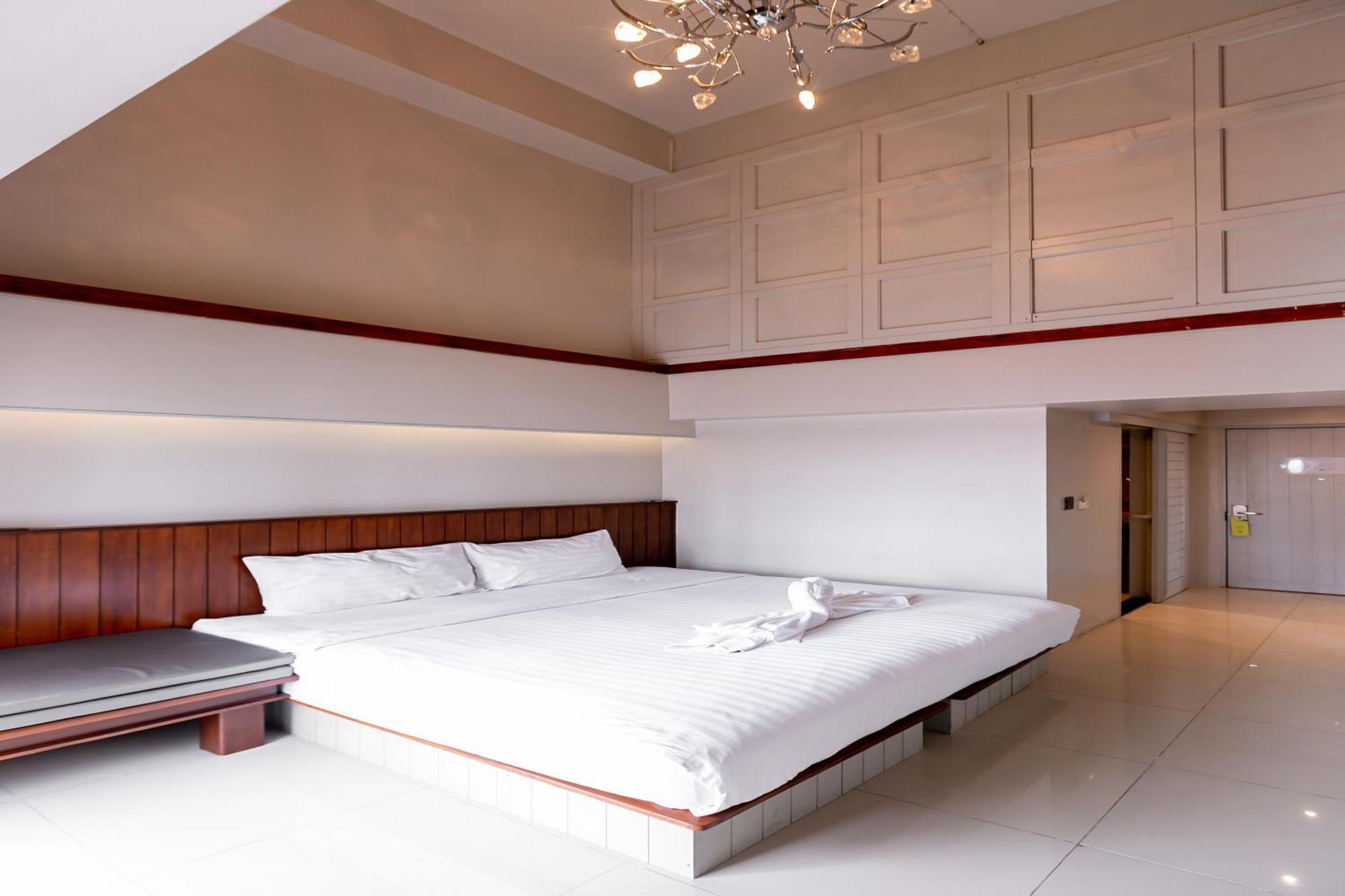 Khách sạn A Sathorn Bangkok