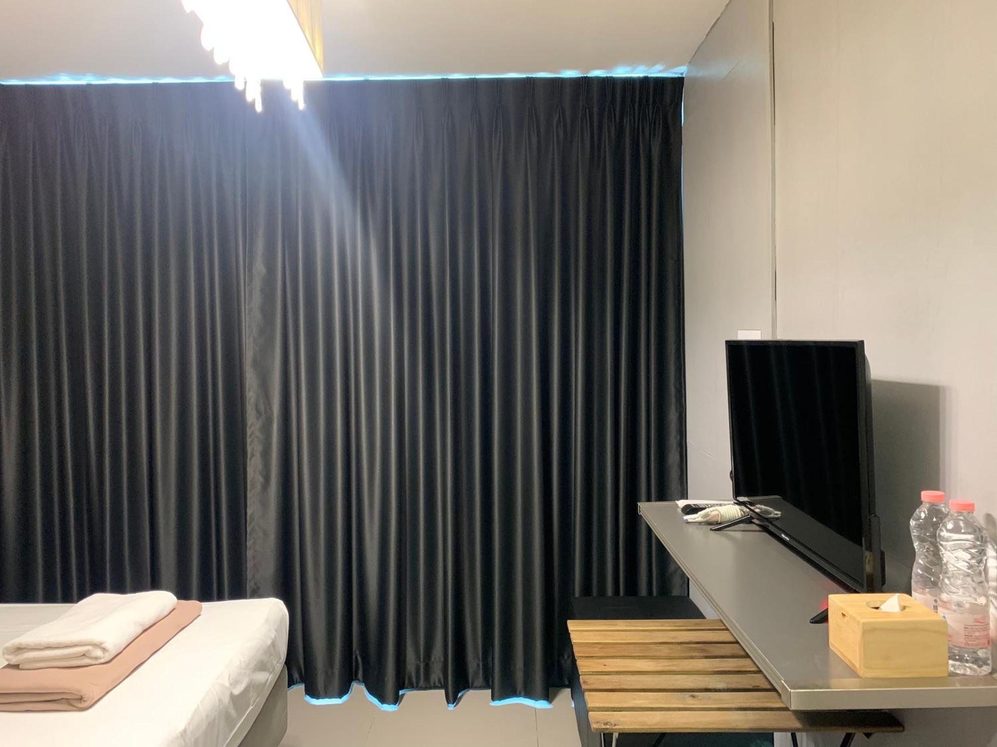 Udomsuk & Cafe - Bts Udomsuk Homestay *