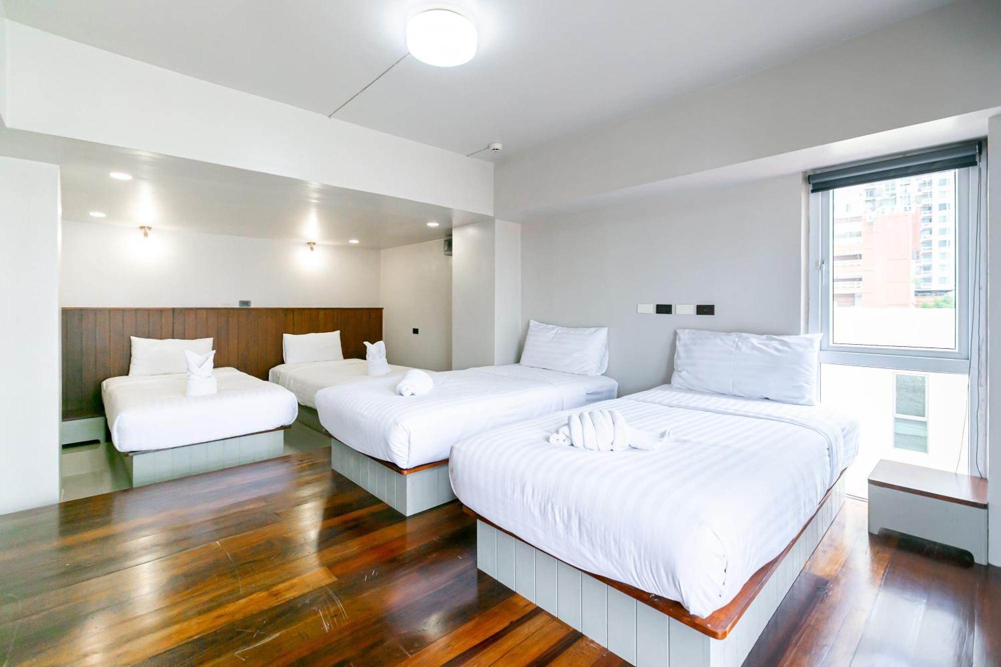 Khách sạn A Sathorn 2*