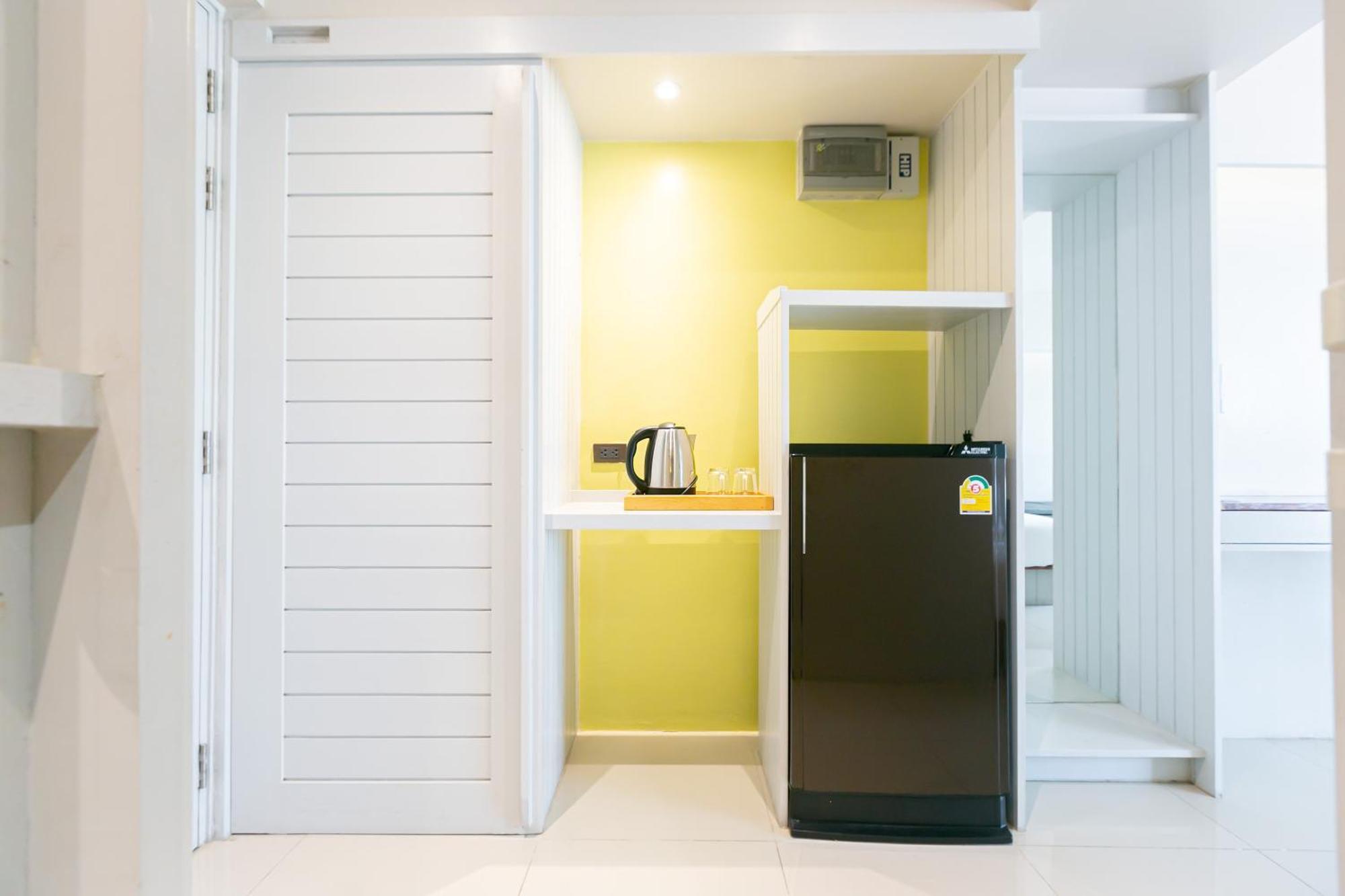 Khách sạn A Sathorn 2*