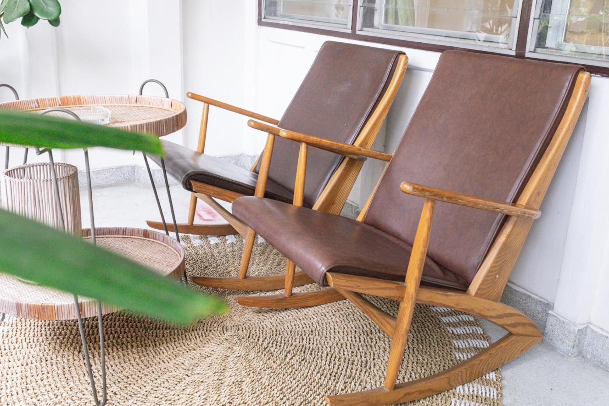Spacious Low-rise In Appartement