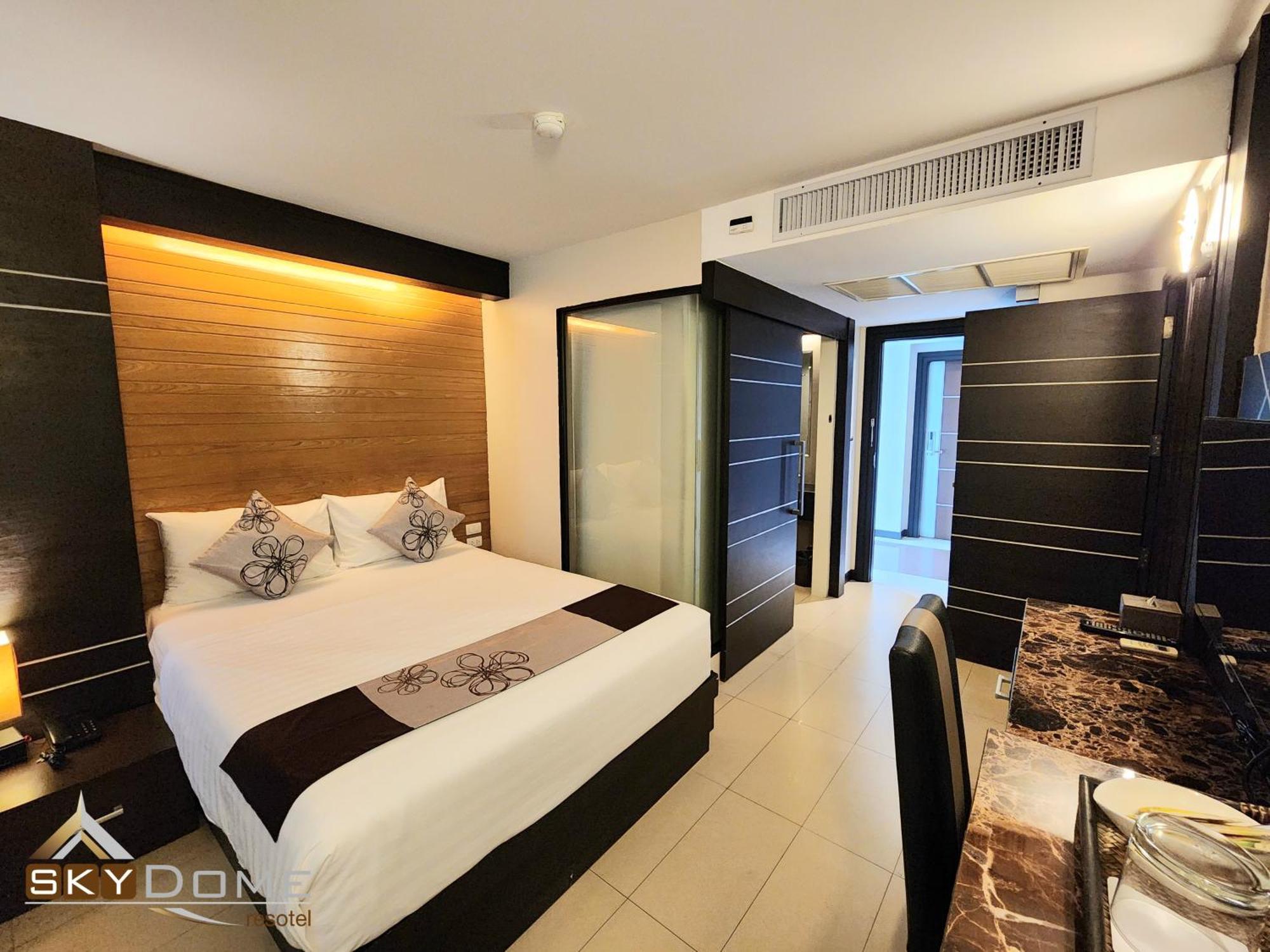 Hotel Sky Dome Resotel - โรงแรมสกายโดม รีโซเทล Bangkok