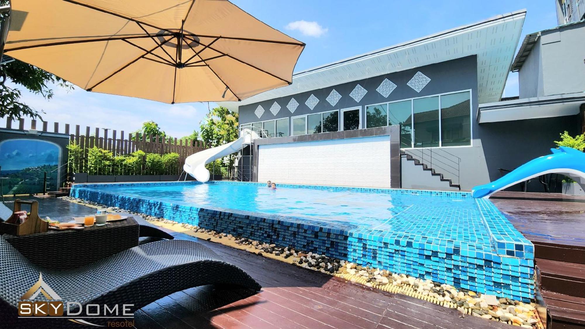 Sky Dome Resotel - โรงแรมสกายโดม รีโซเทล Hotel Bangkok