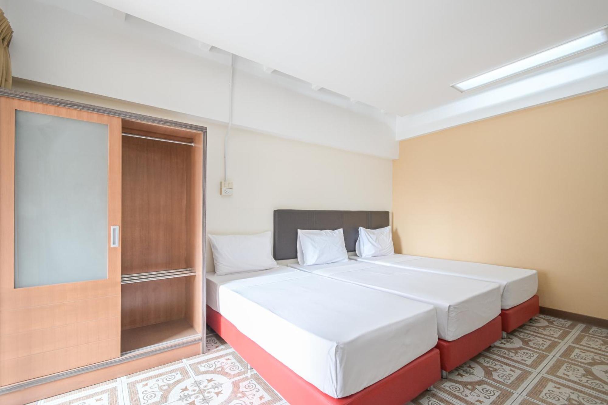 Ac Habitat Aparthotel
