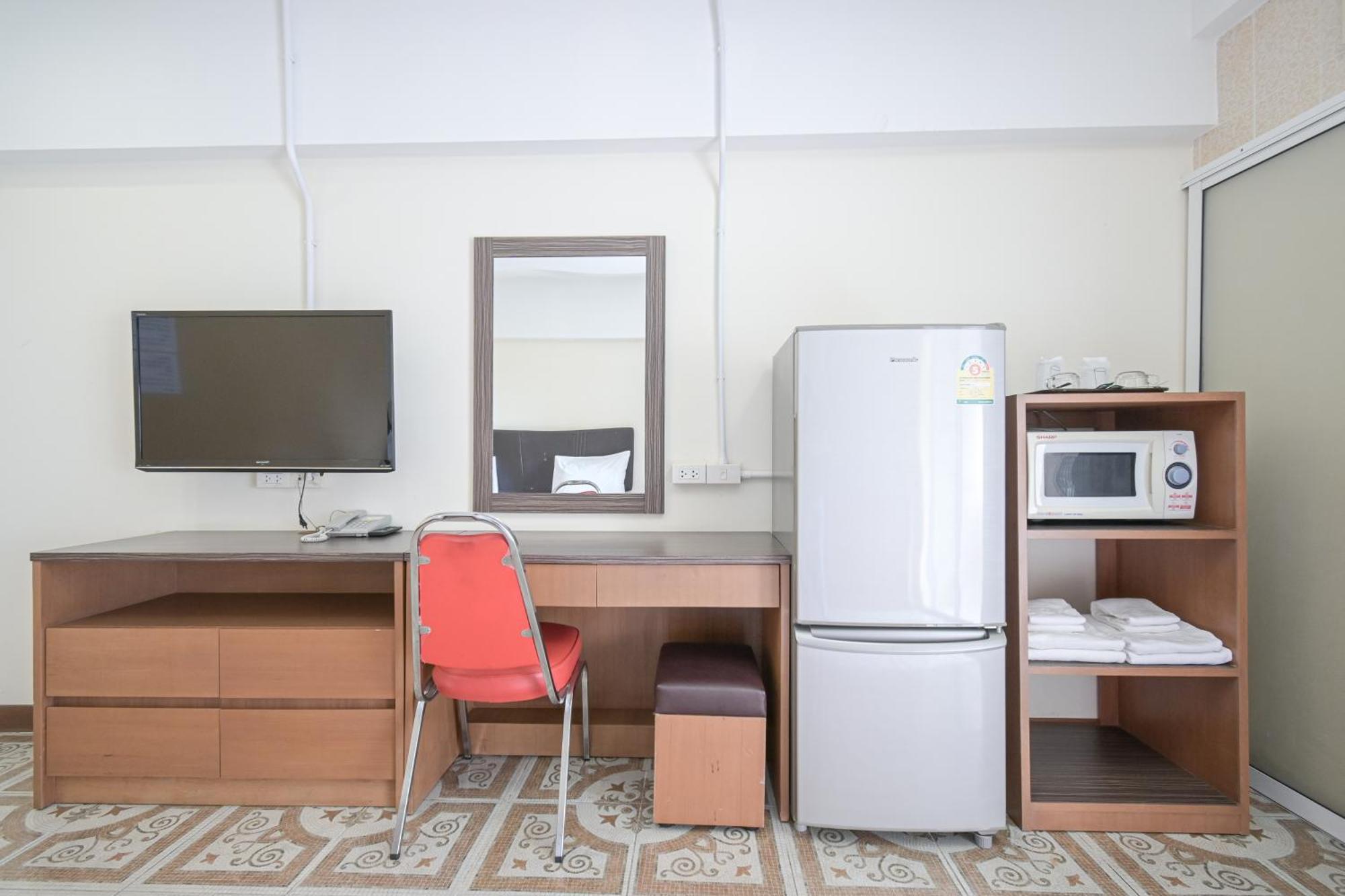 Ac Habitat Aparthotel Bangkok