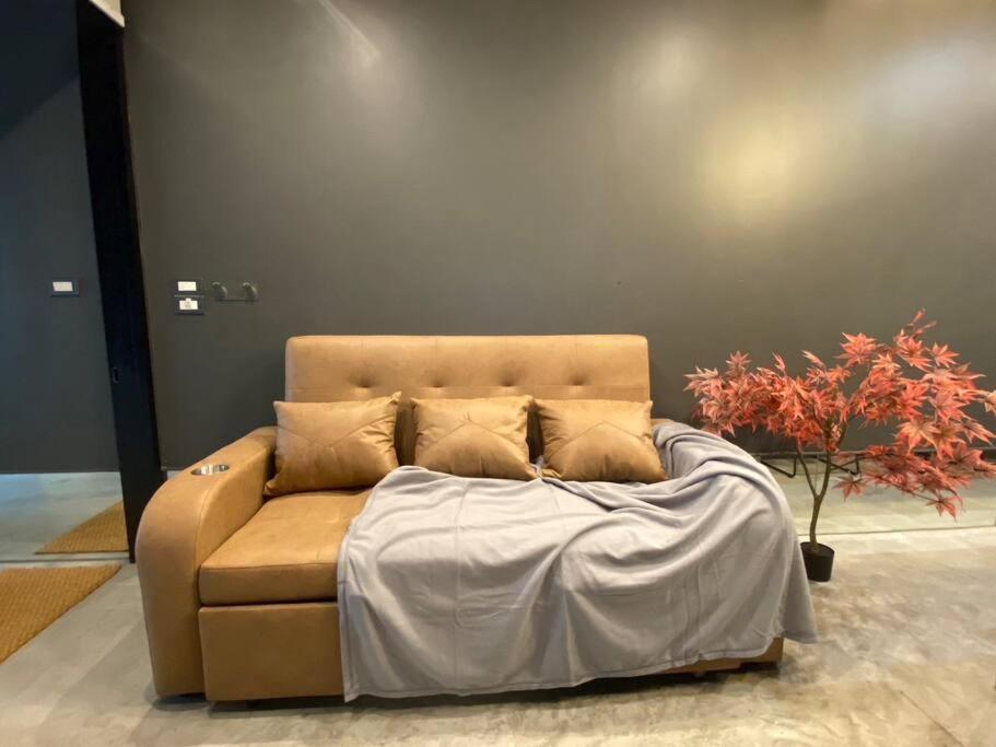 Pousada Charoen Nakhorn Townhome: Self-check-in Near Bts, Iconsiam & Asiatique Bangkok