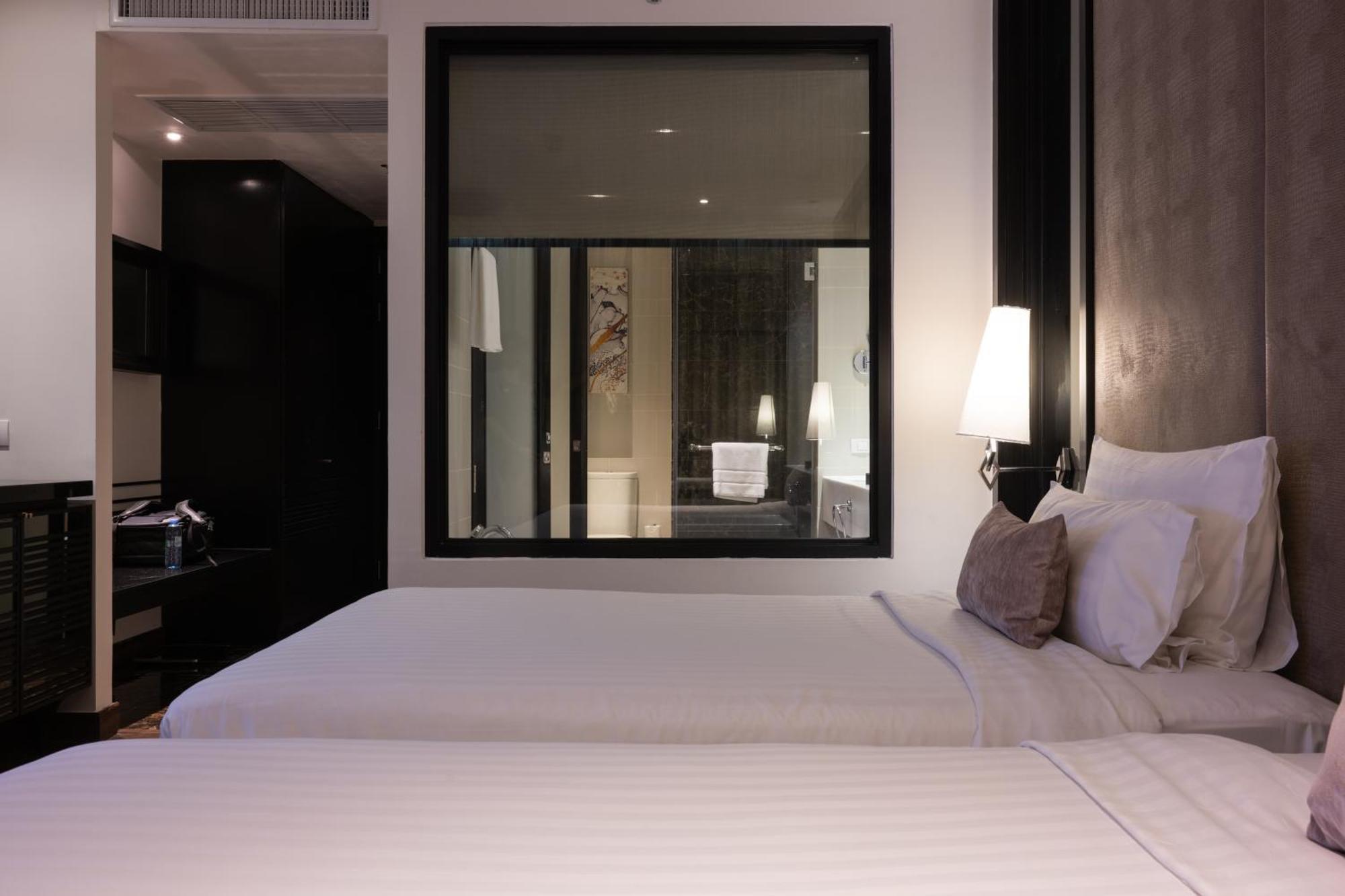 M\u00f6venpick Sukhumvit 15 5*