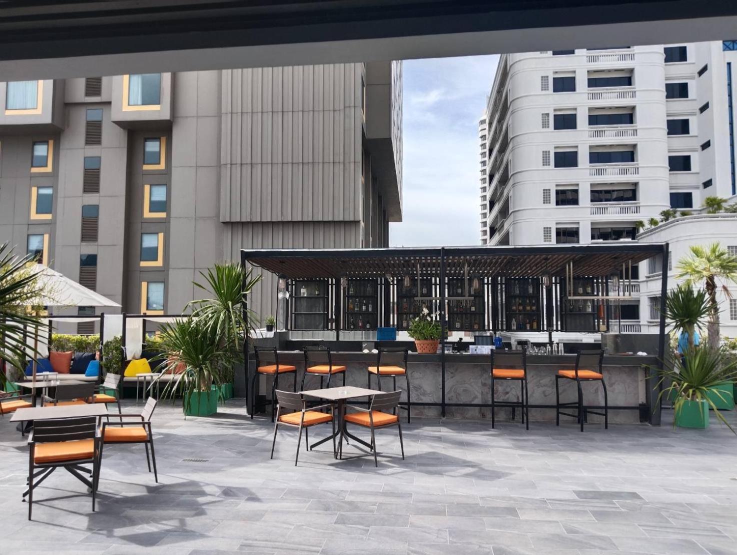 Citrus Sukhumvit 6 By Compass Hospitality Khách sạn Bangkok