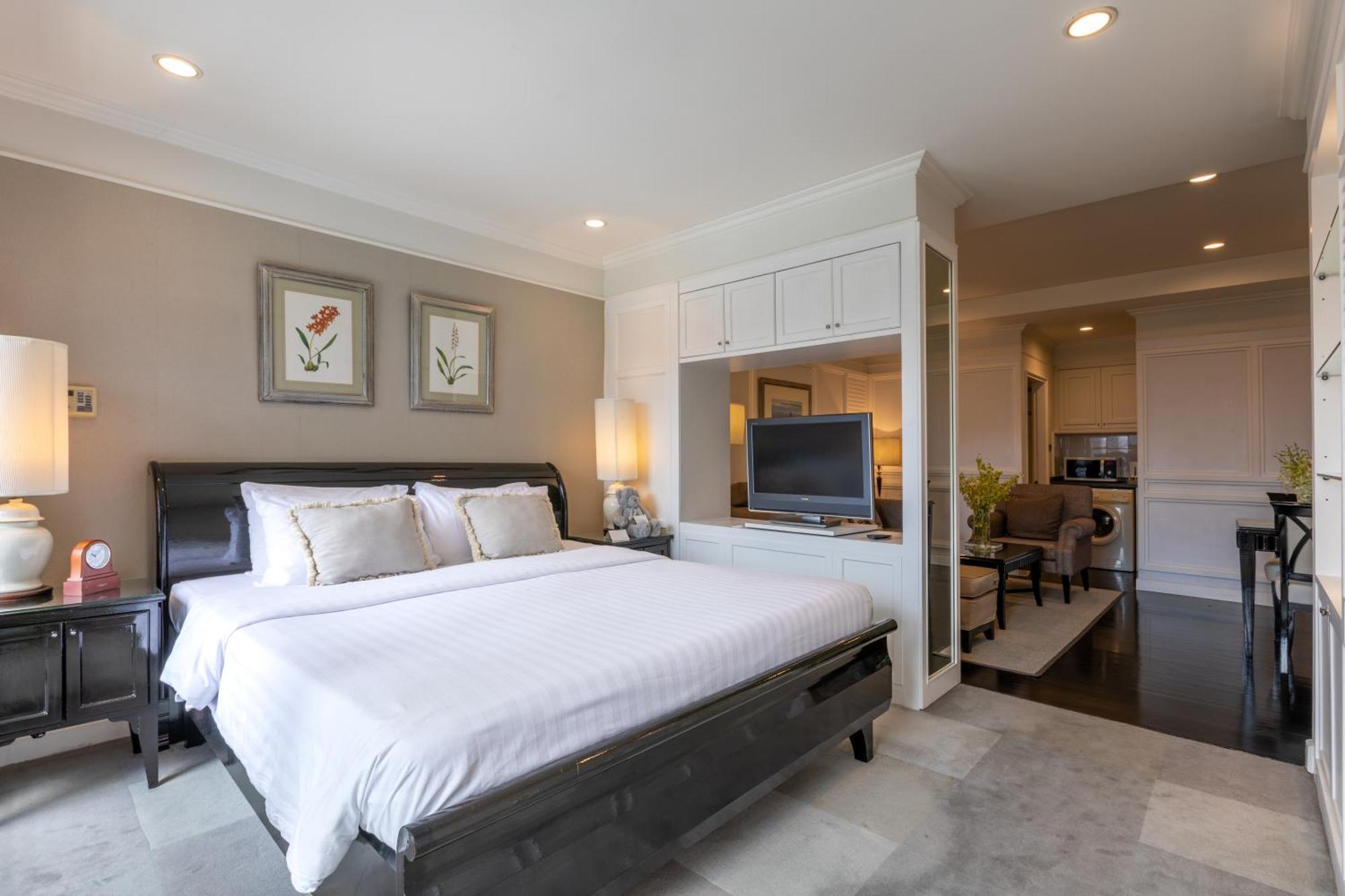 Cape House Langsuan Hotel Bangkok