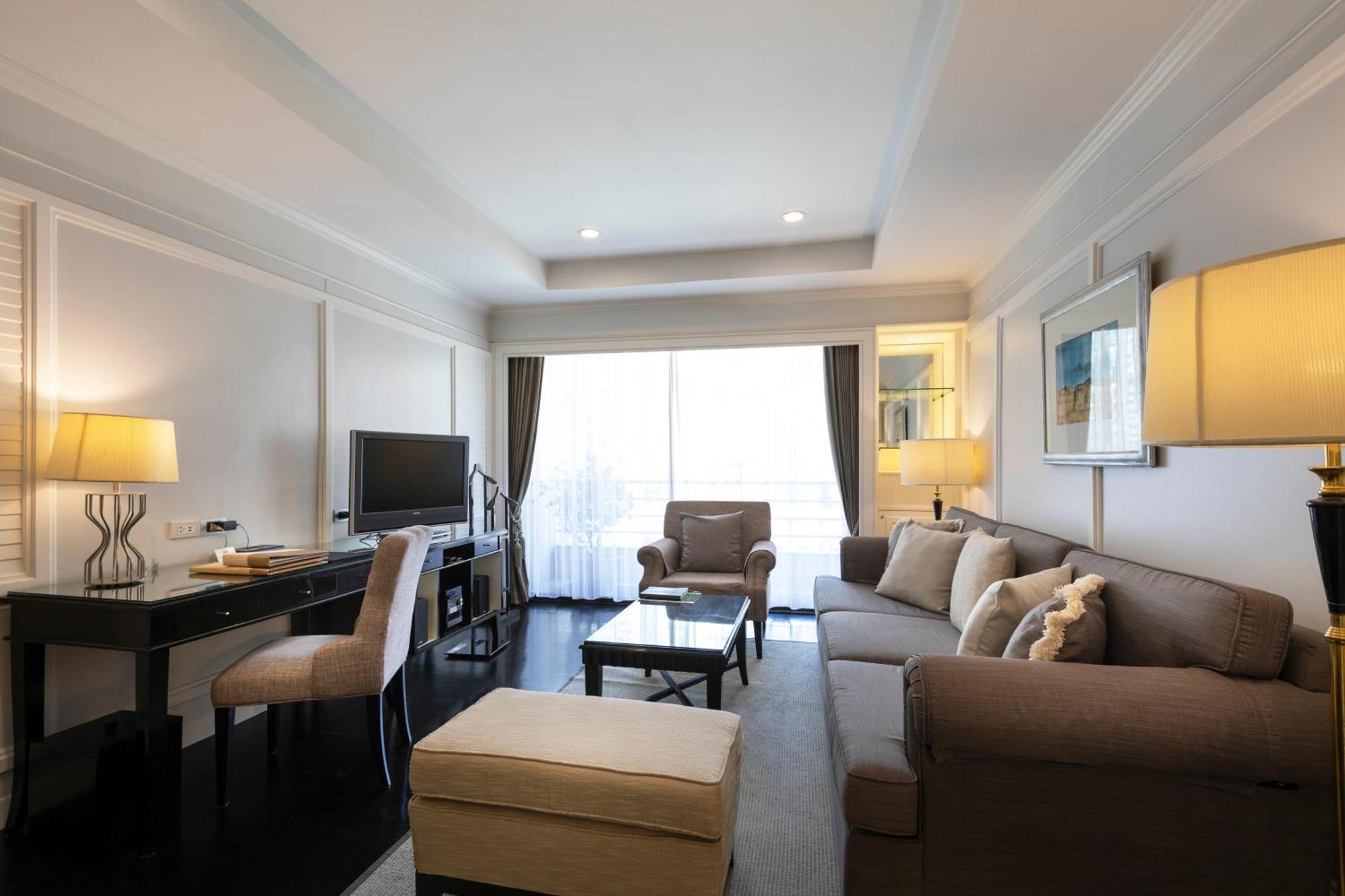 Cape House Langsuan Hotel