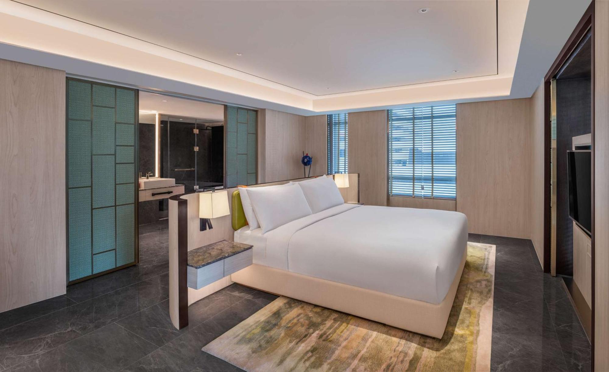 Doubletree By Hilton Ploenchit Bangkok