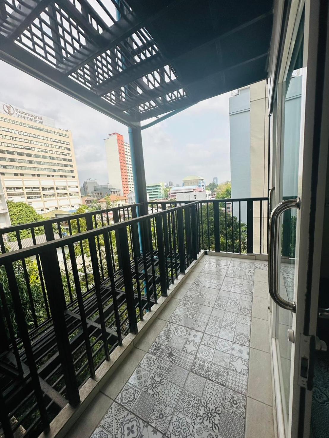 Royal Garden Khách sạn 3*