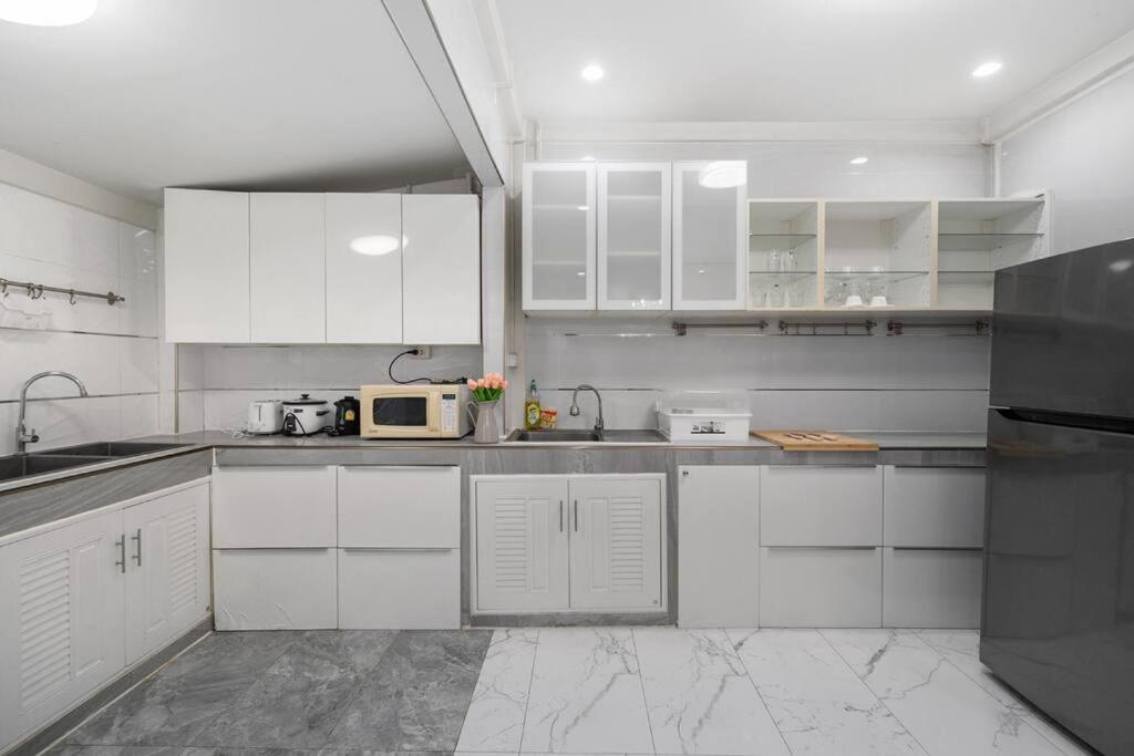 Villa Miq 142 Huai Khwang_new4br/jodd Fair *