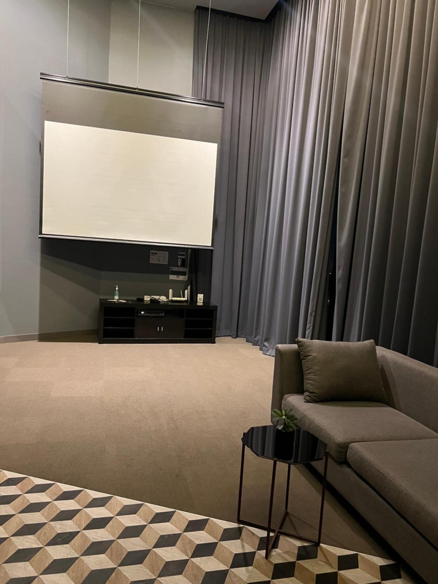 Apartment Niche Mono Mega Space Bangna Bangkok