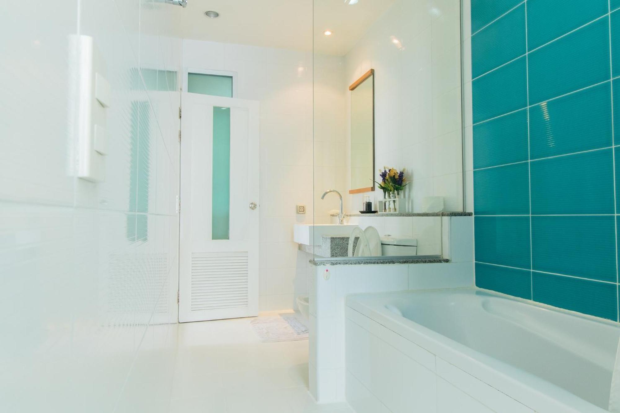 Guest house Silom Convent Garden 3*