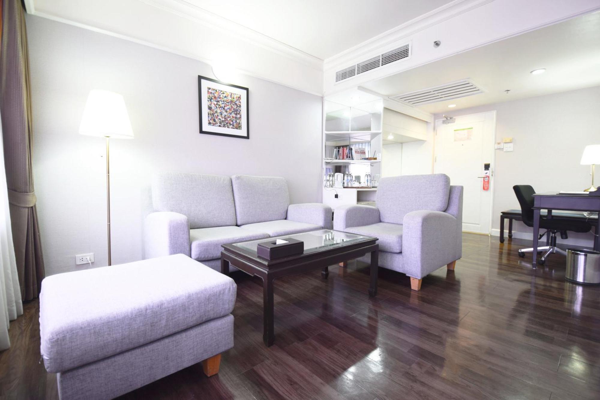 Le Siam Silom By Pcl Hotel