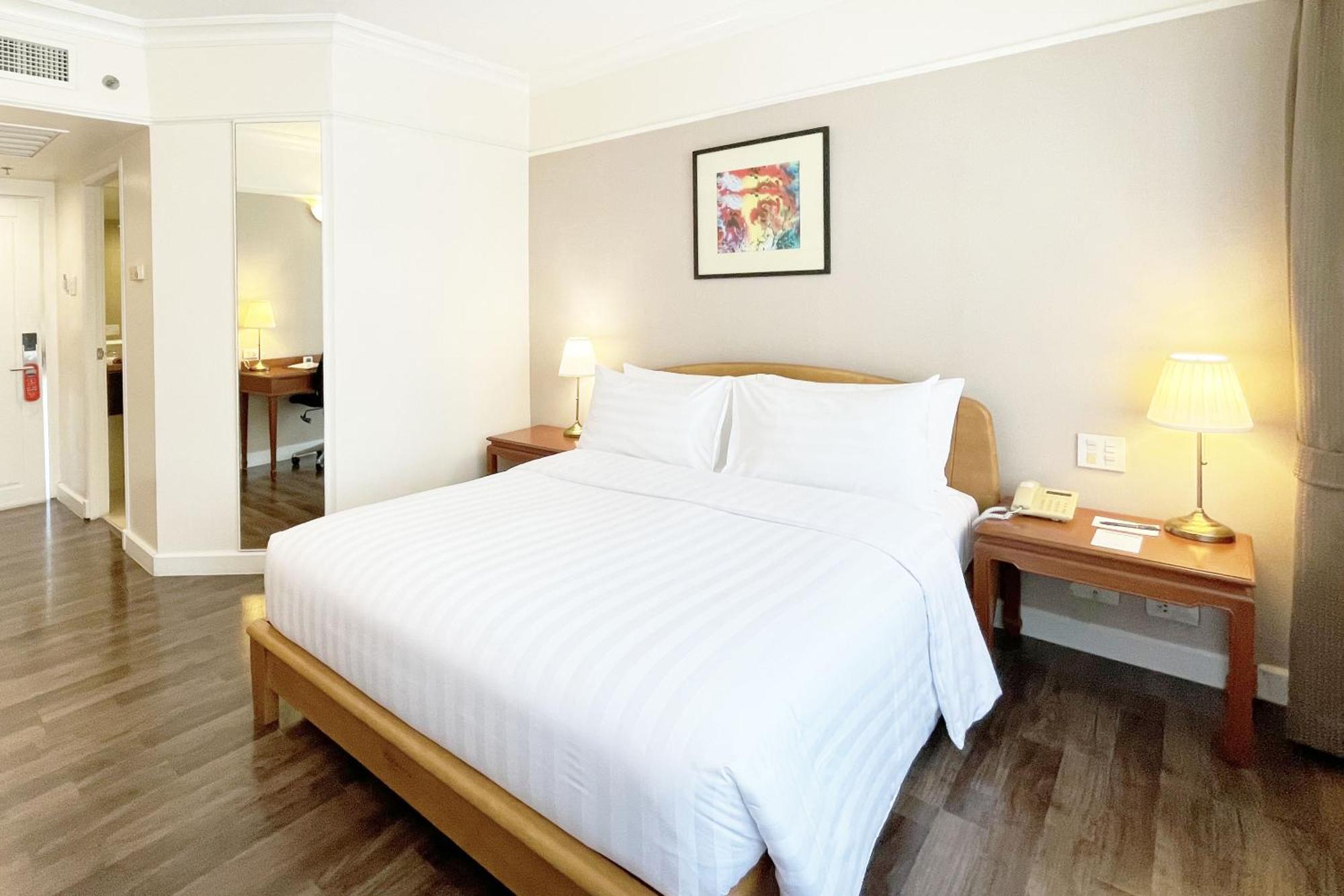 Le Siam Silom By Pcl 4* Bangkok
