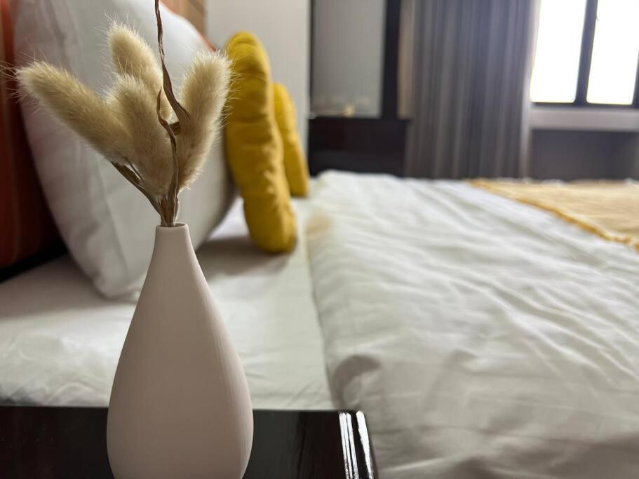 Appartement Selfcheckin 1 Bedroom Omni Tower Center Near Ploenchit Asoke Sukhumvit Bts Night Club Pool&gym Bangkok