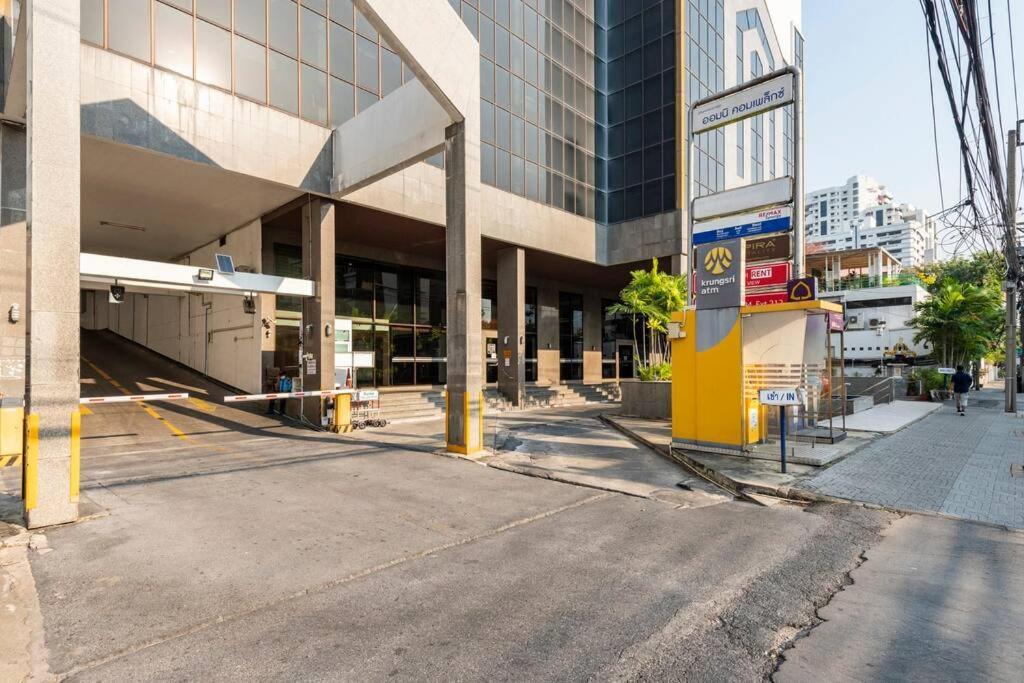 Appartement Selfcheckin 1 Bedroom Omni Tower Center Near Ploenchit Asoke Sukhumvit Bts Night Club Pool&gym