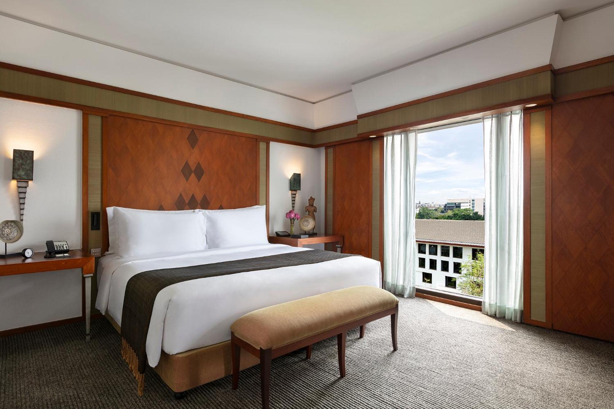 The Sukhothai Khách sạn 5*
