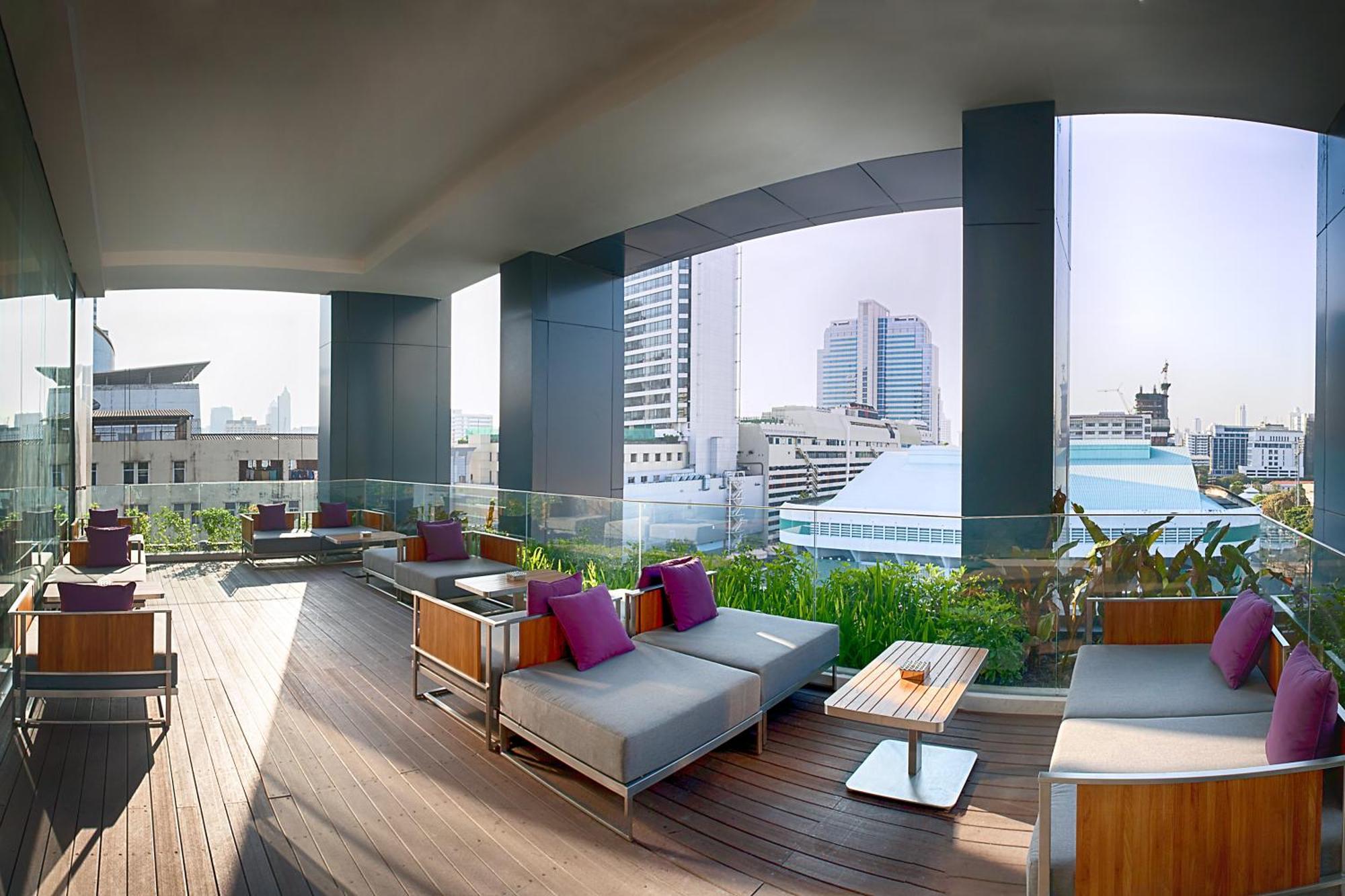 Khách sạn Mercure Siam 4*