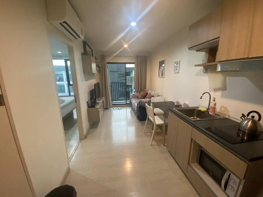 Cozy With Free Wi-fi Netflix Near Bts Onnut Bangkok