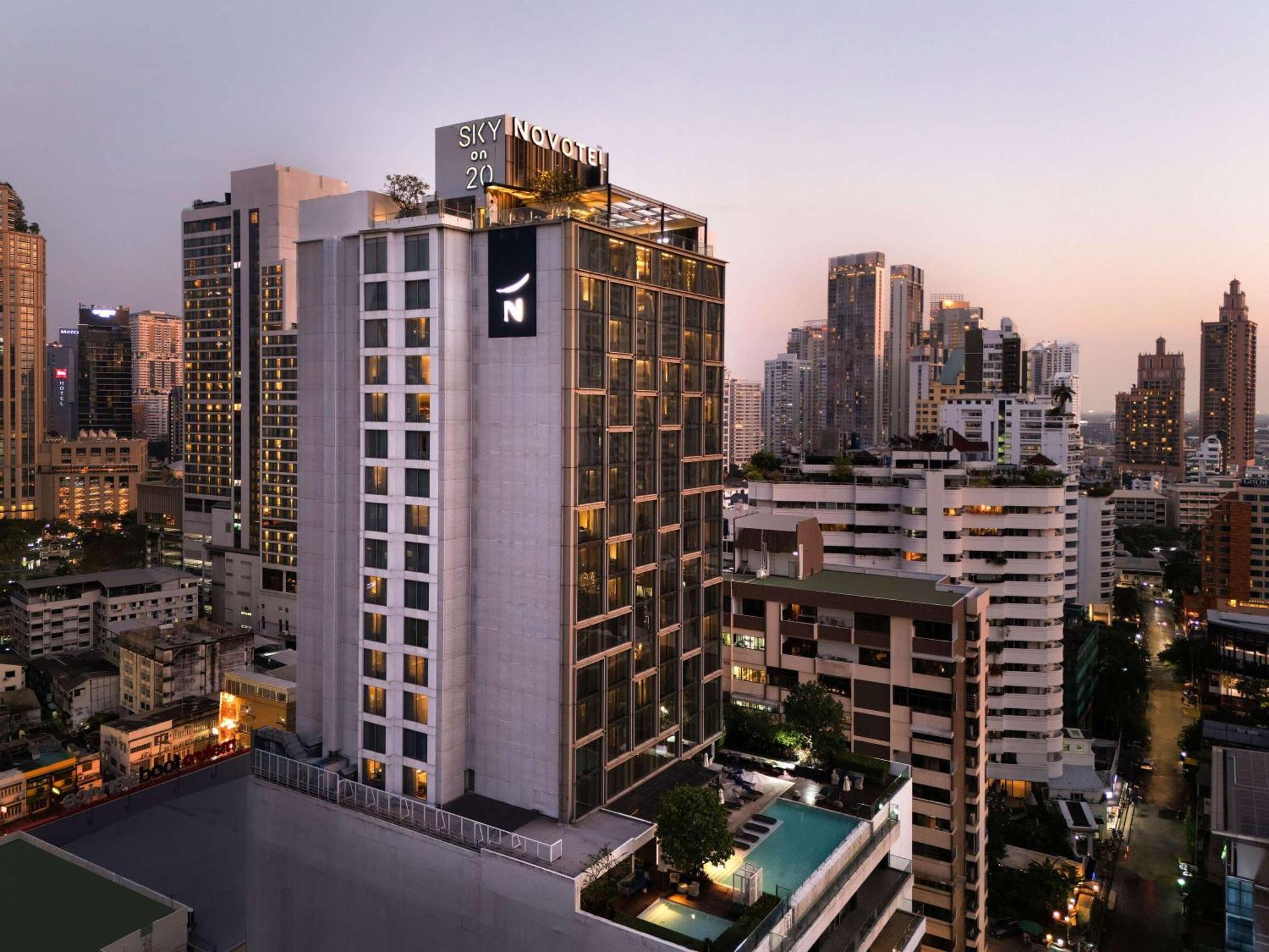 Novotel Sukhumvit 20 Hotel 5*