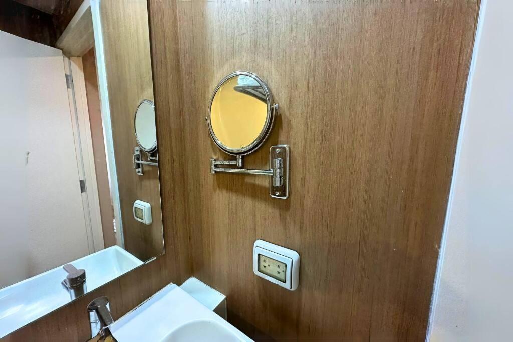 Căn hộ Studio 1br Pool Gym Wifi 5 Mins From Sathorn *