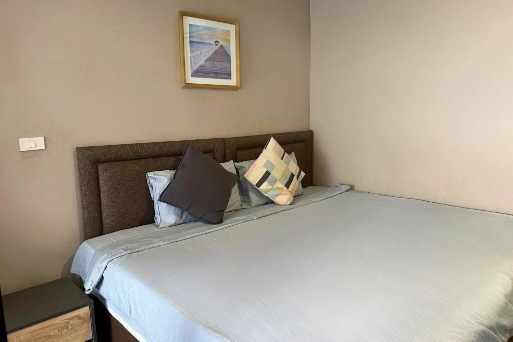 Căn hộ Studio 1br Pool Gym Wifi 5 Mins From Sathorn Bangkok