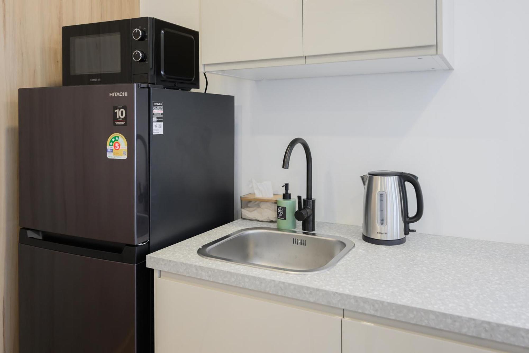 3 Bed 3 Bath / Luxury / 1 Min Walk To Bts Asok Apartment