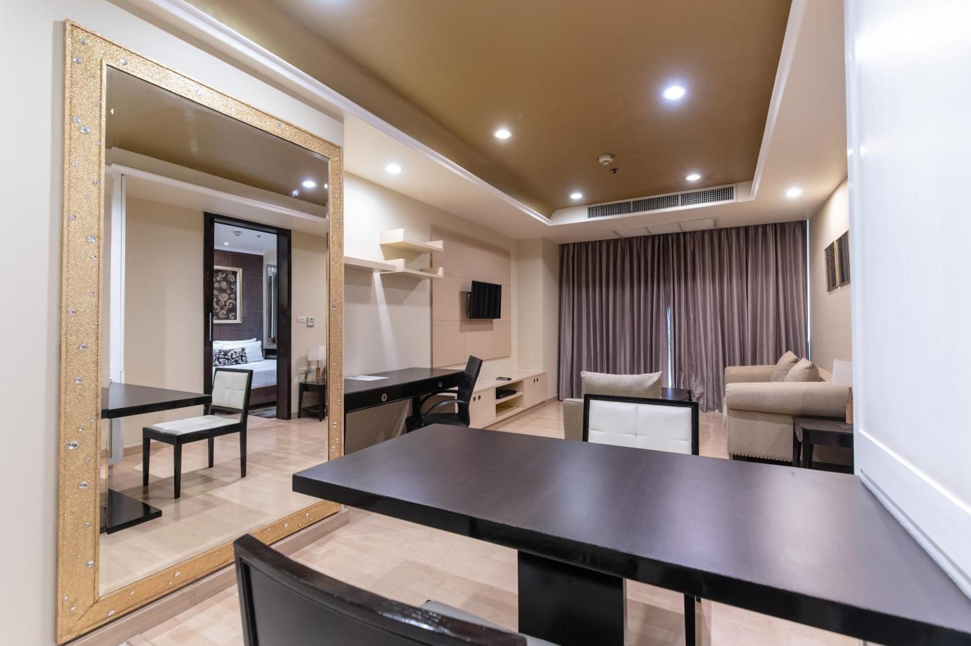 Admiral Premier 4* Bangkok