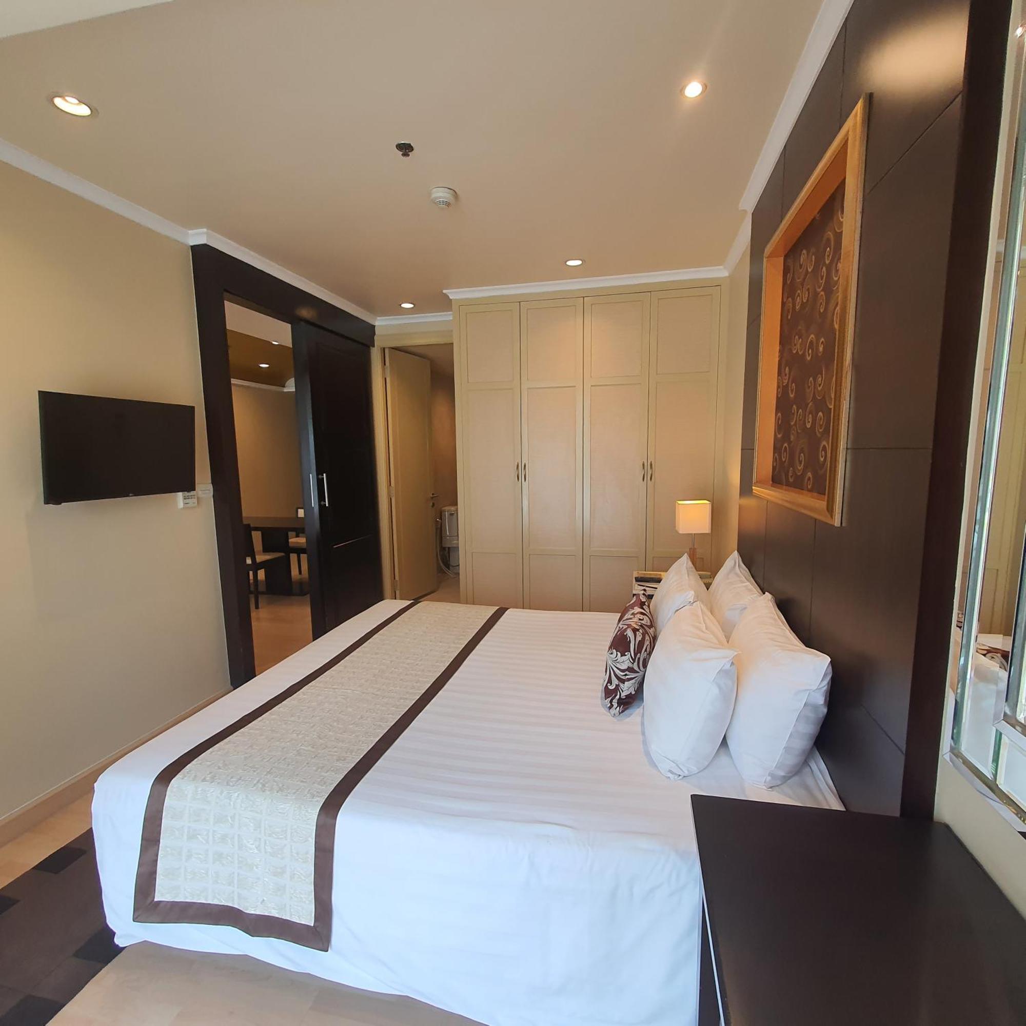 Admiral Premier 4* Bangkok